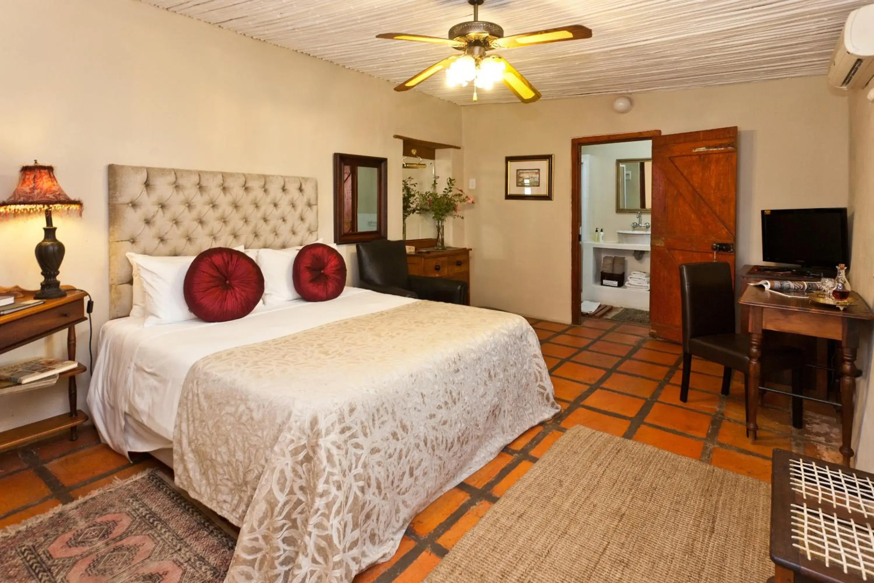 Standard Twin Room - single occupancy in Oue Werf Country House Standard Twin Room - single occupancy in Oue Werf Country House