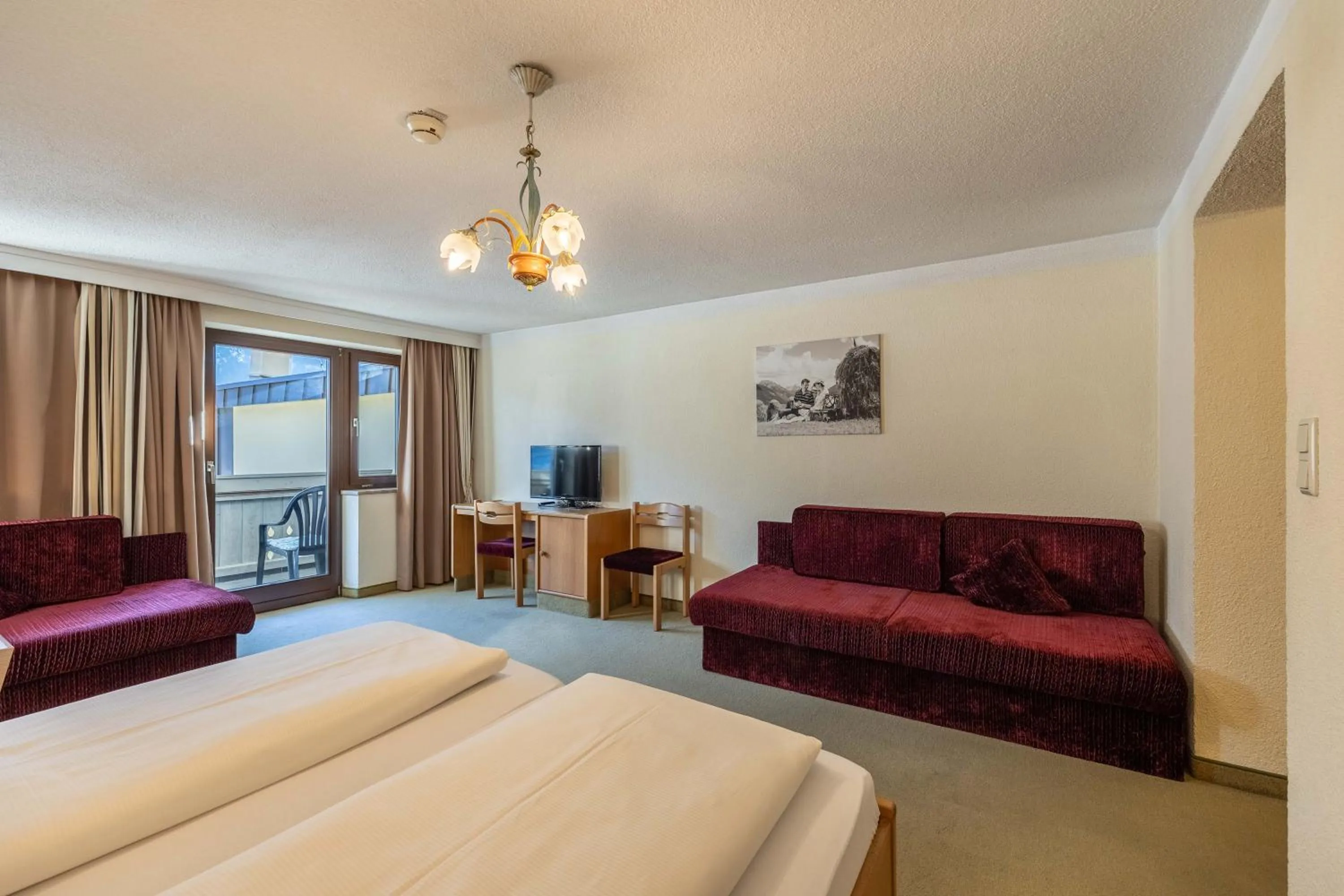 Bed in keyone rooms Tarrenz