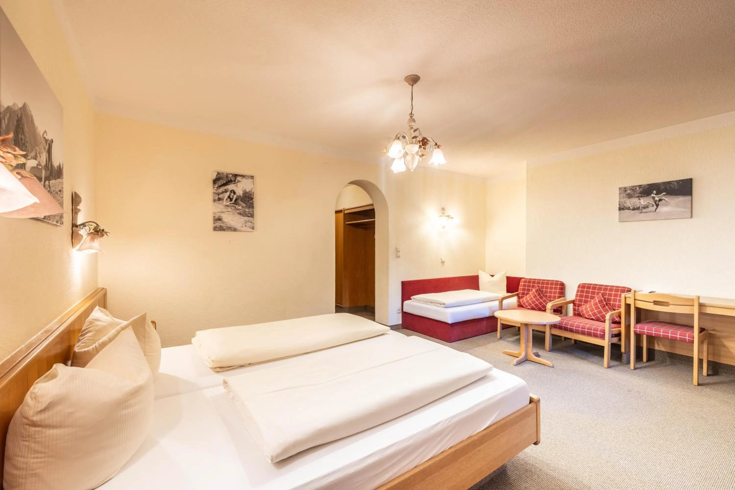 Bed in keyone rooms Tarrenz