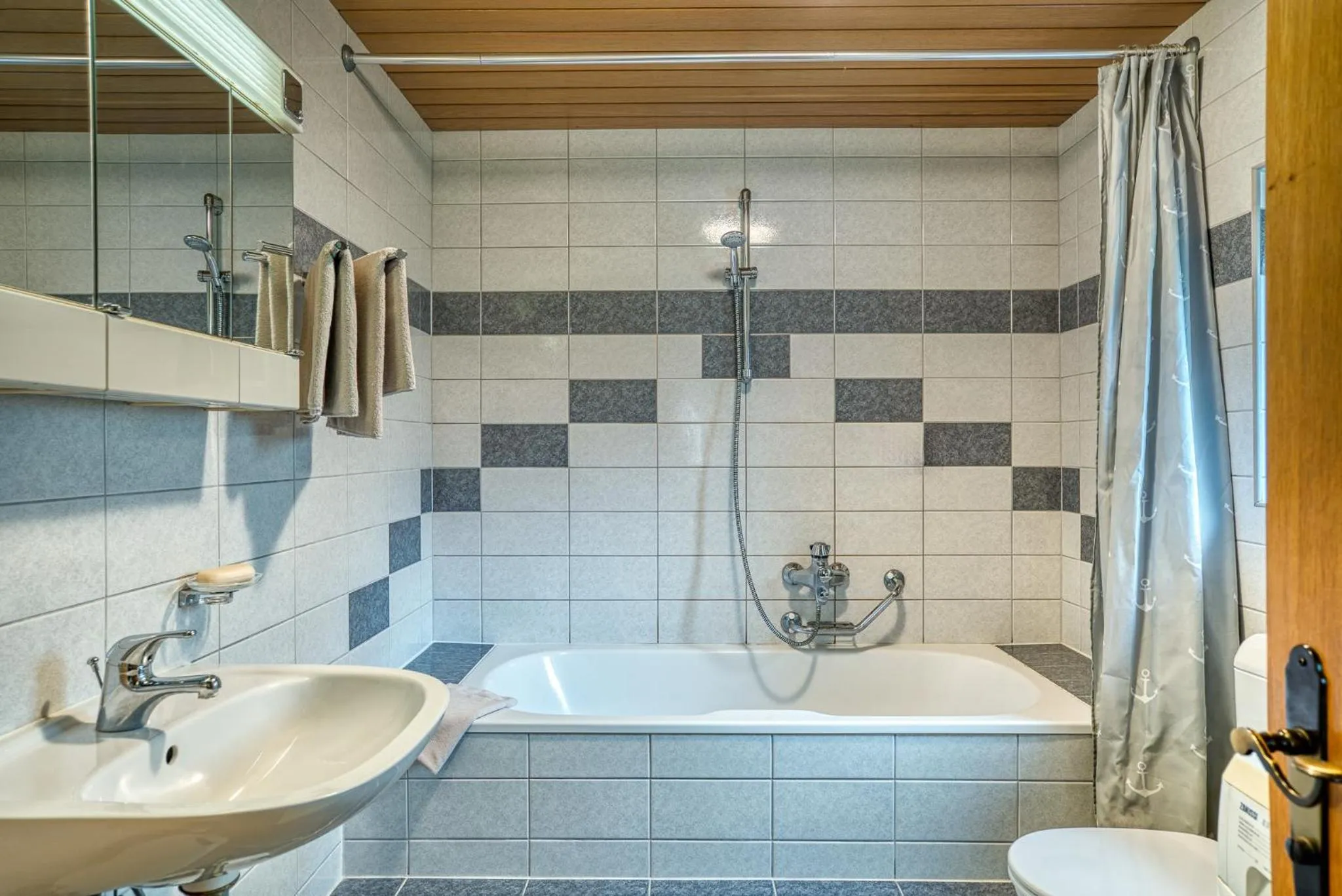 Bathroom in Hotel zum Lamm