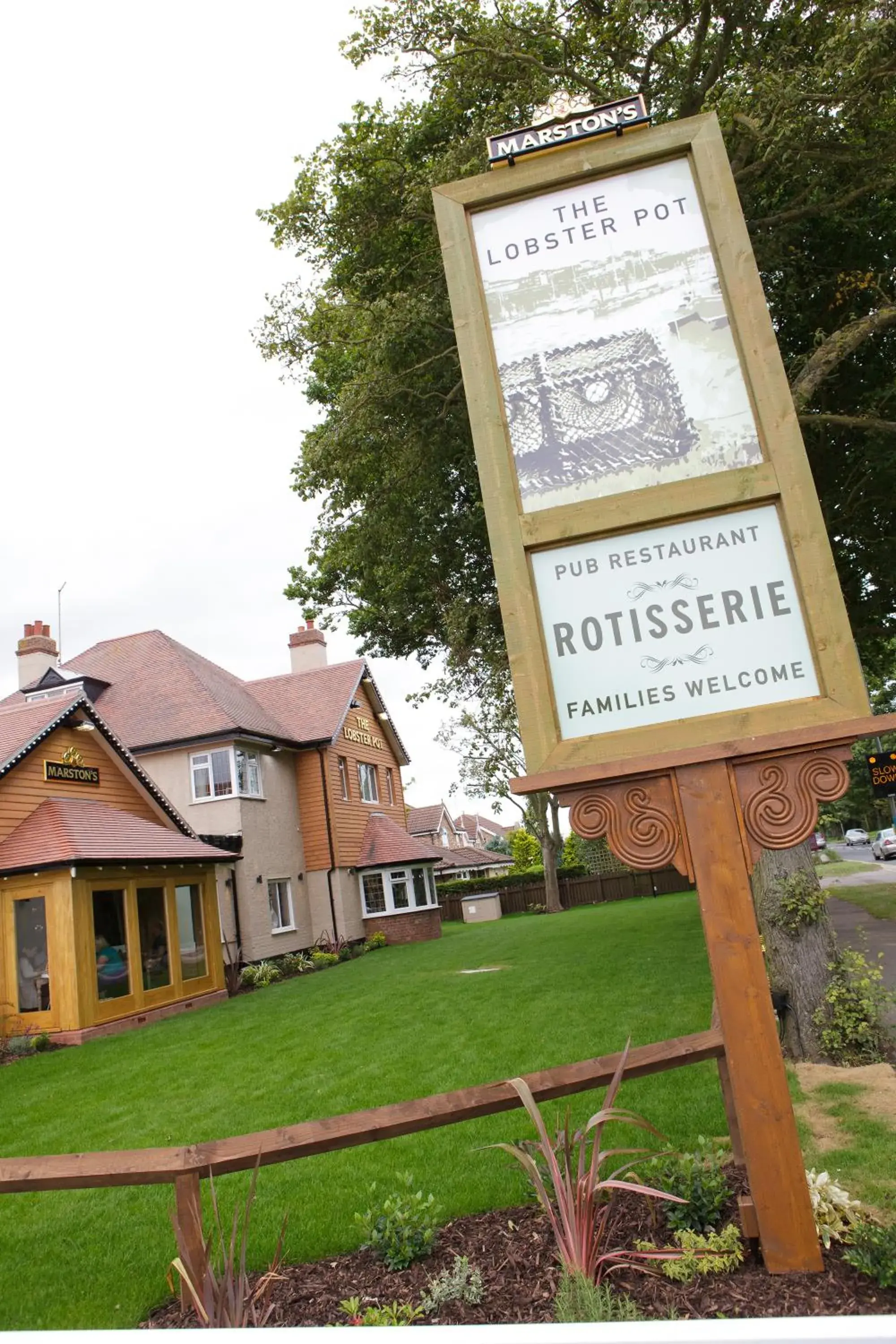 Facade/entrance in Lobster Pot, Bridlington by Marston's Inn Facade/entrance in Lobster Pot, Bridlington by Marston's Inn