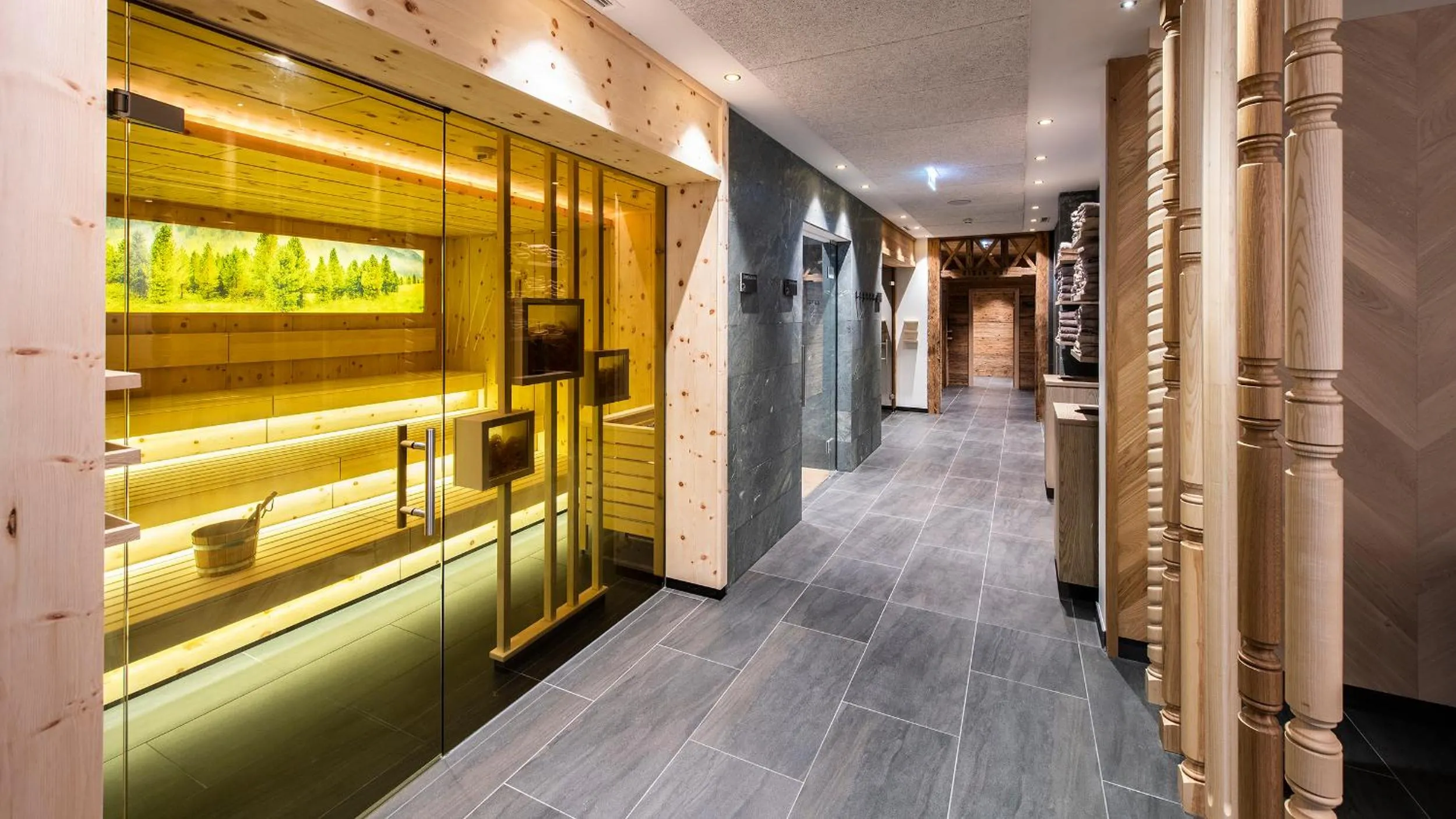 ALMGUT - Mountain Wellness Hotel