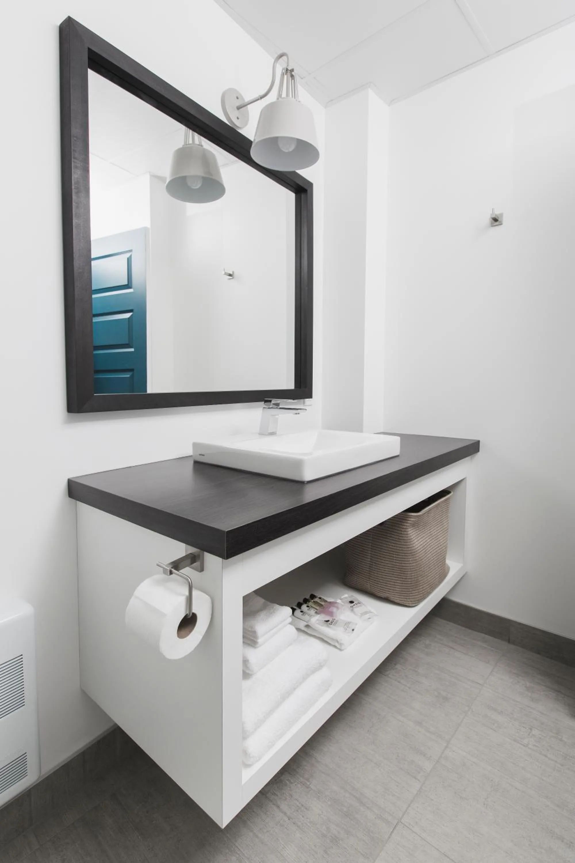 Bathroom in Hotel Oui GO!