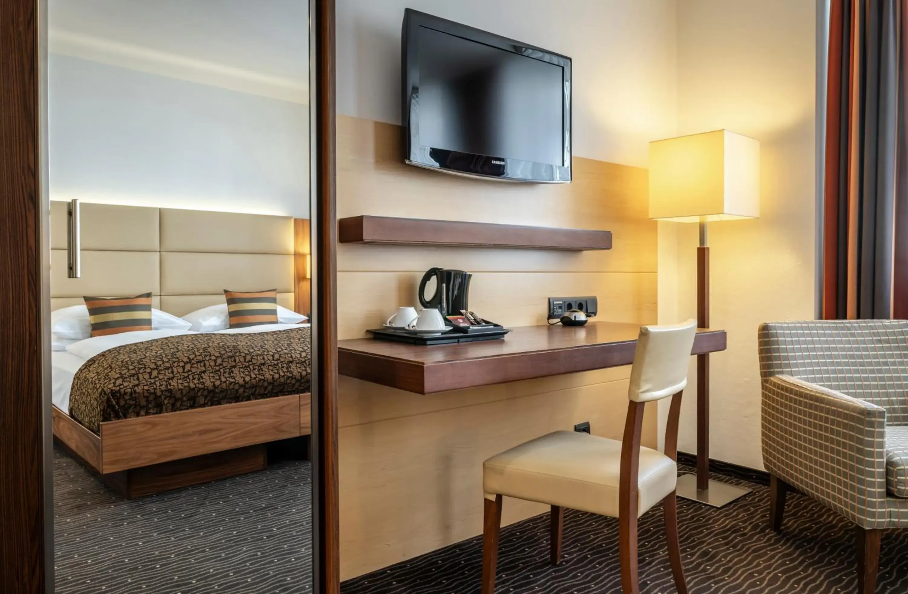 Bedroom, Bed in Hotel IMLAUER Wien Bedroom, Bed in Hotel IMLAUER Wien