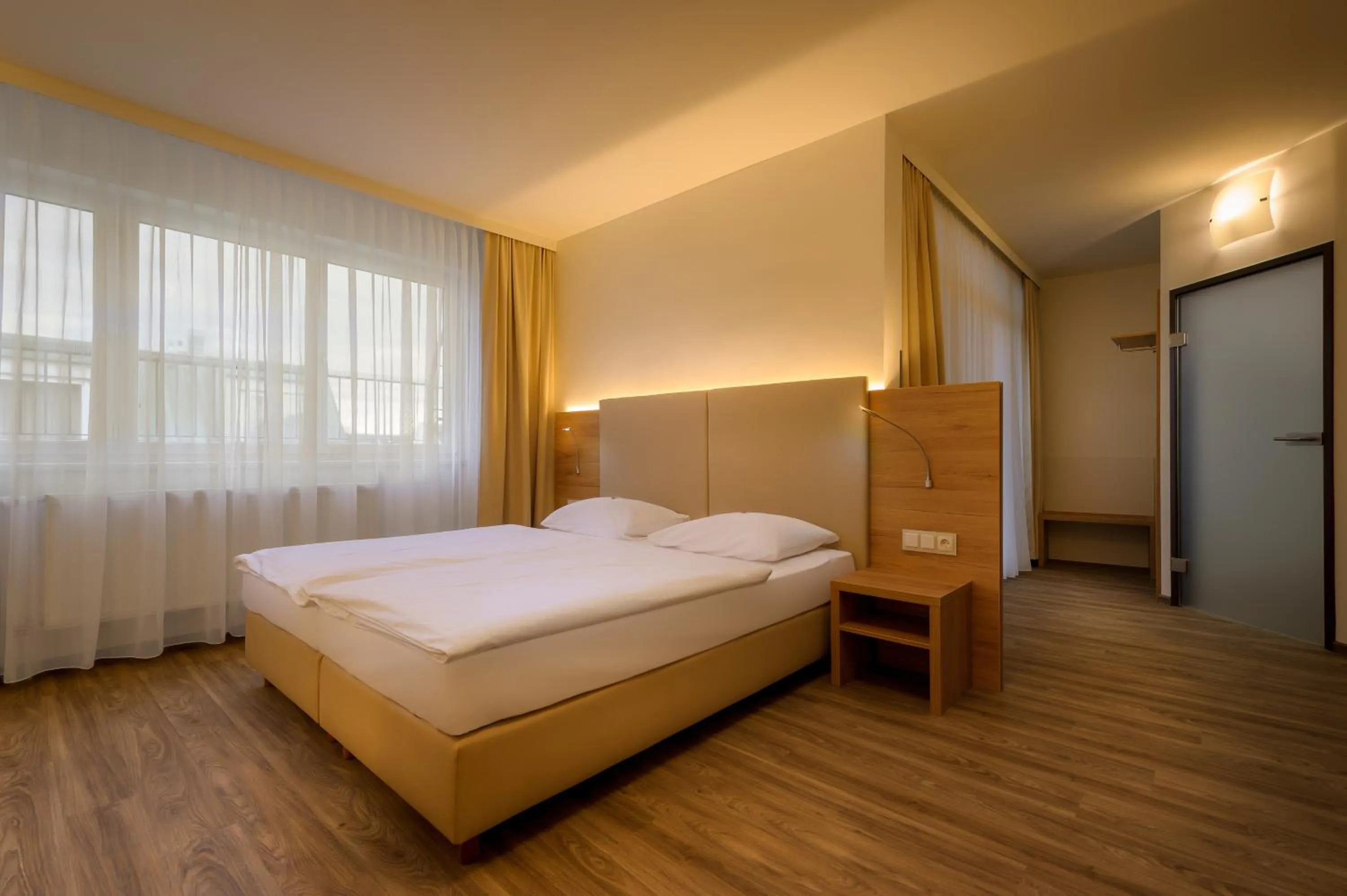 Photo of the whole room, Bed in City Hotel Stockerau
