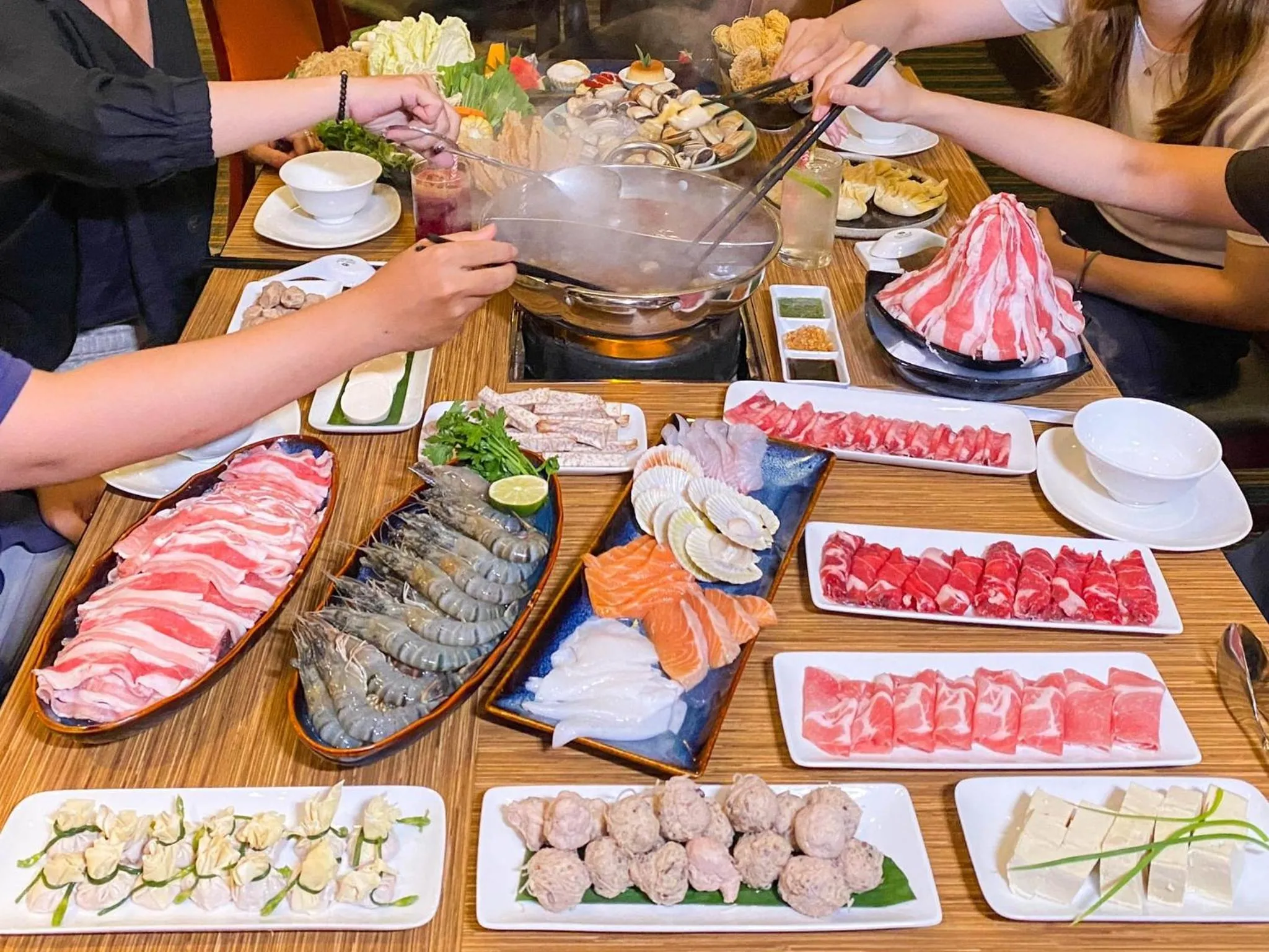 Restaurant/places to eat in Equatorial Ho Chi Minh City