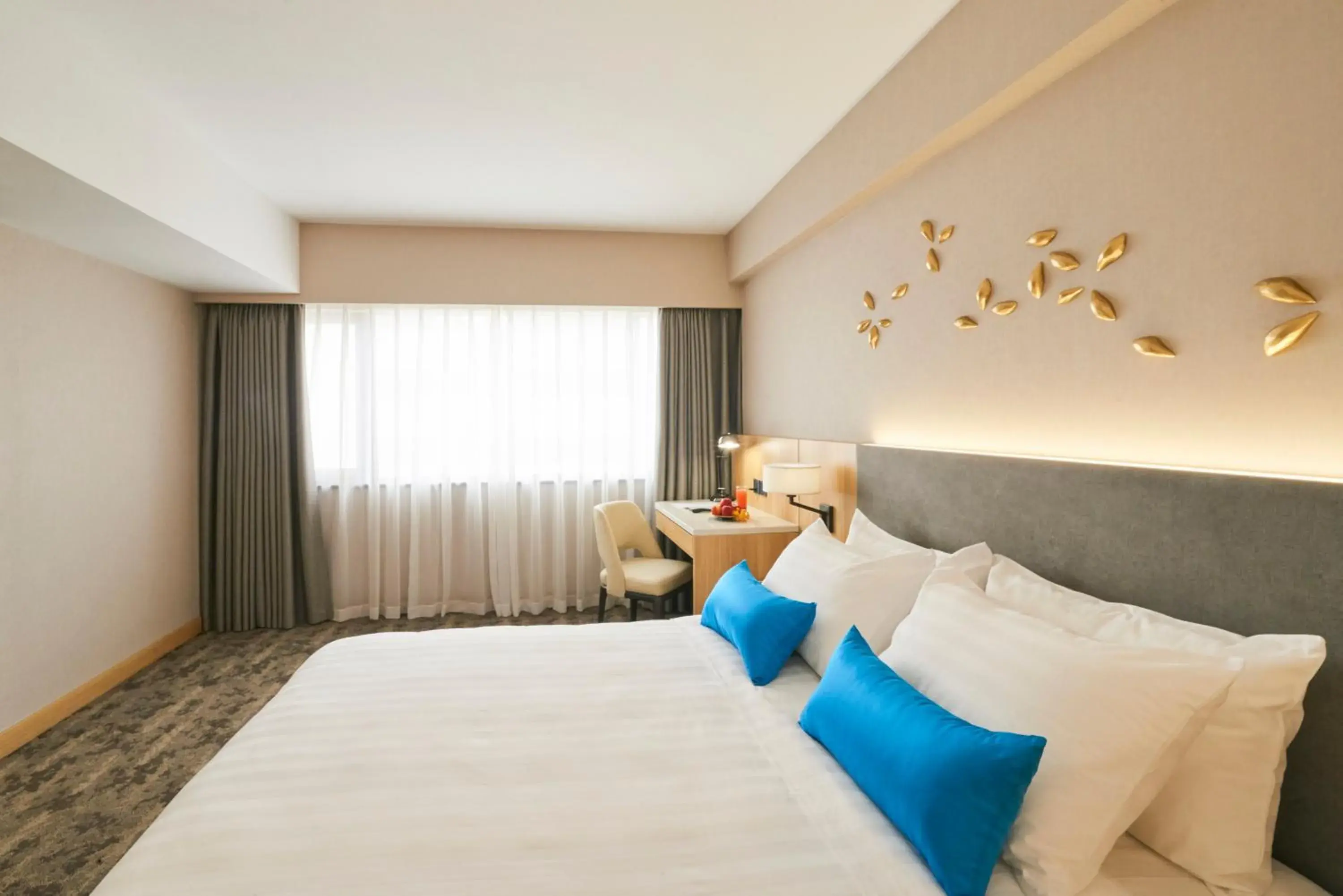 Photo of the whole room, Bed in Hanoi Hotel Photo of the whole room, Bed in Hanoi Hotel