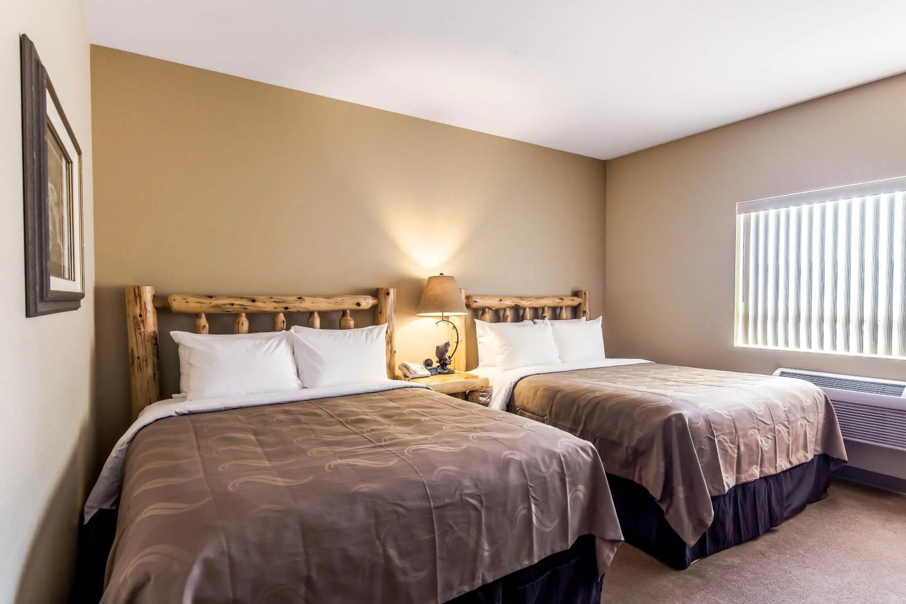 Bedroom, Bed in Quality Inn Selah North Park