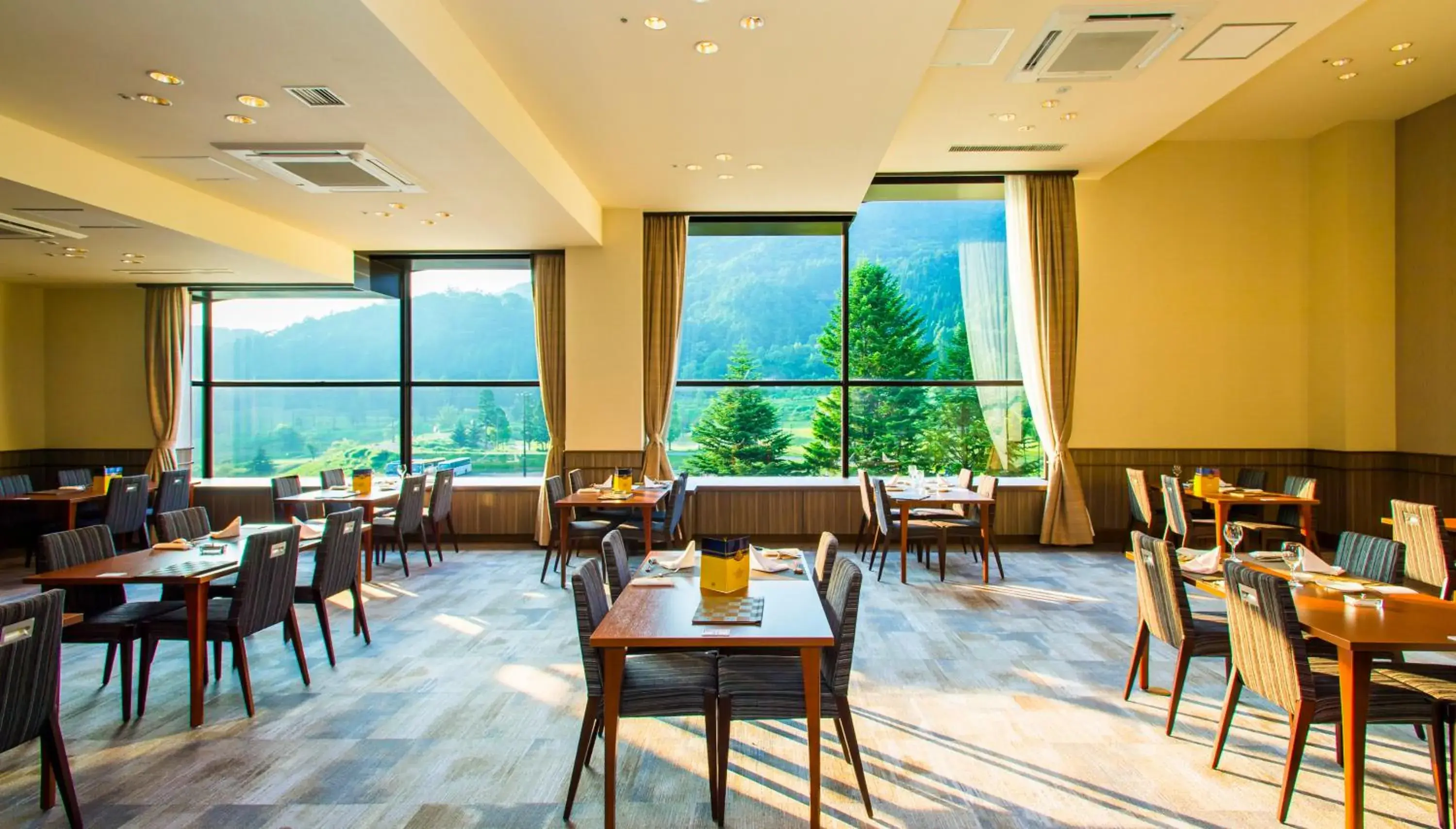 Restaurant/places to eat in Hotel Tangram Restaurant/places to eat in Hotel Tangram