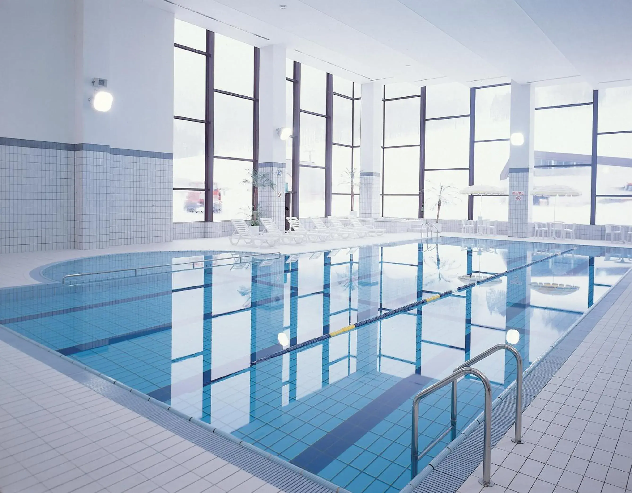 Swimming pool in Hotel Tangram Swimming pool in Hotel Tangram