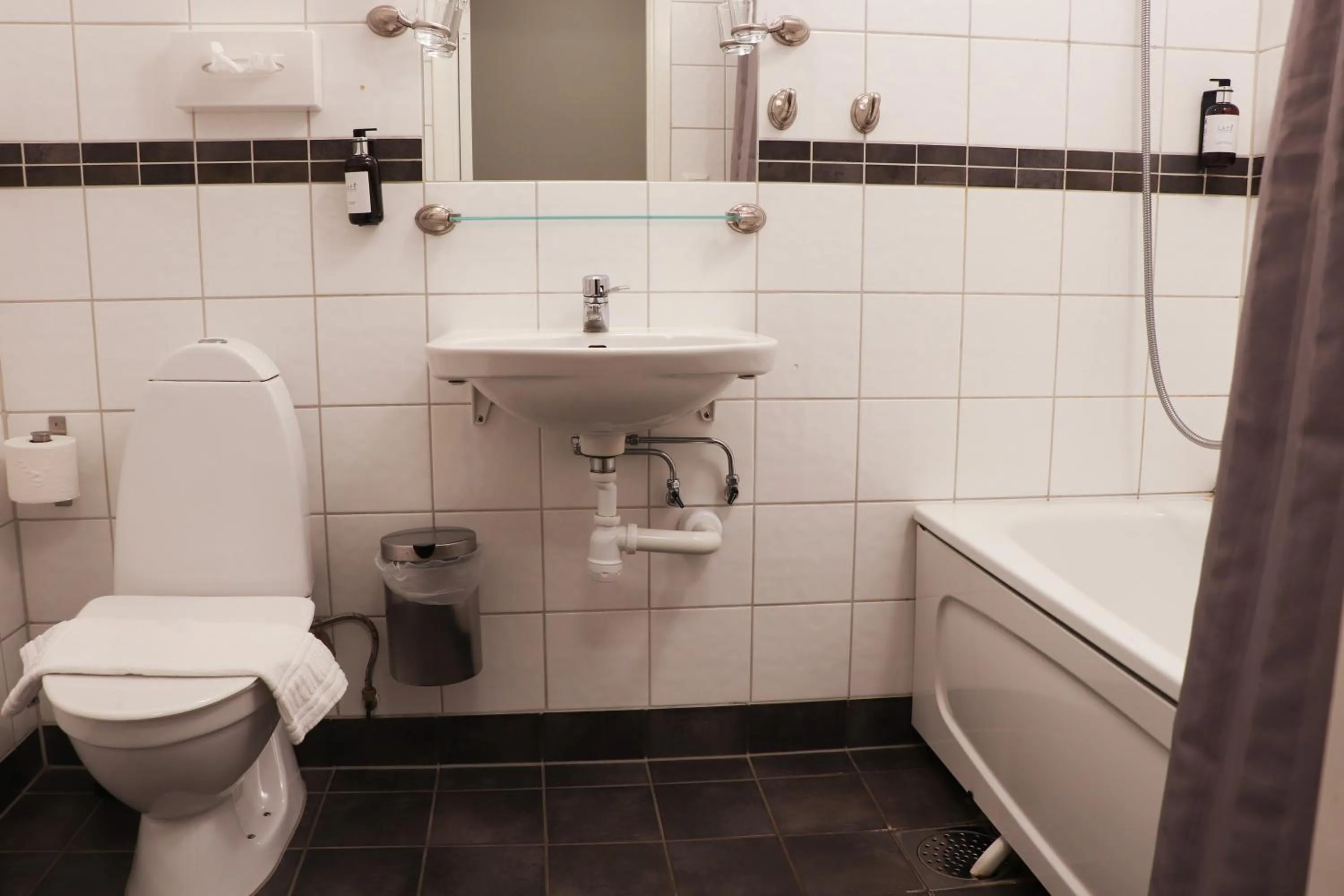 Shower in Eksjö Stadshotell