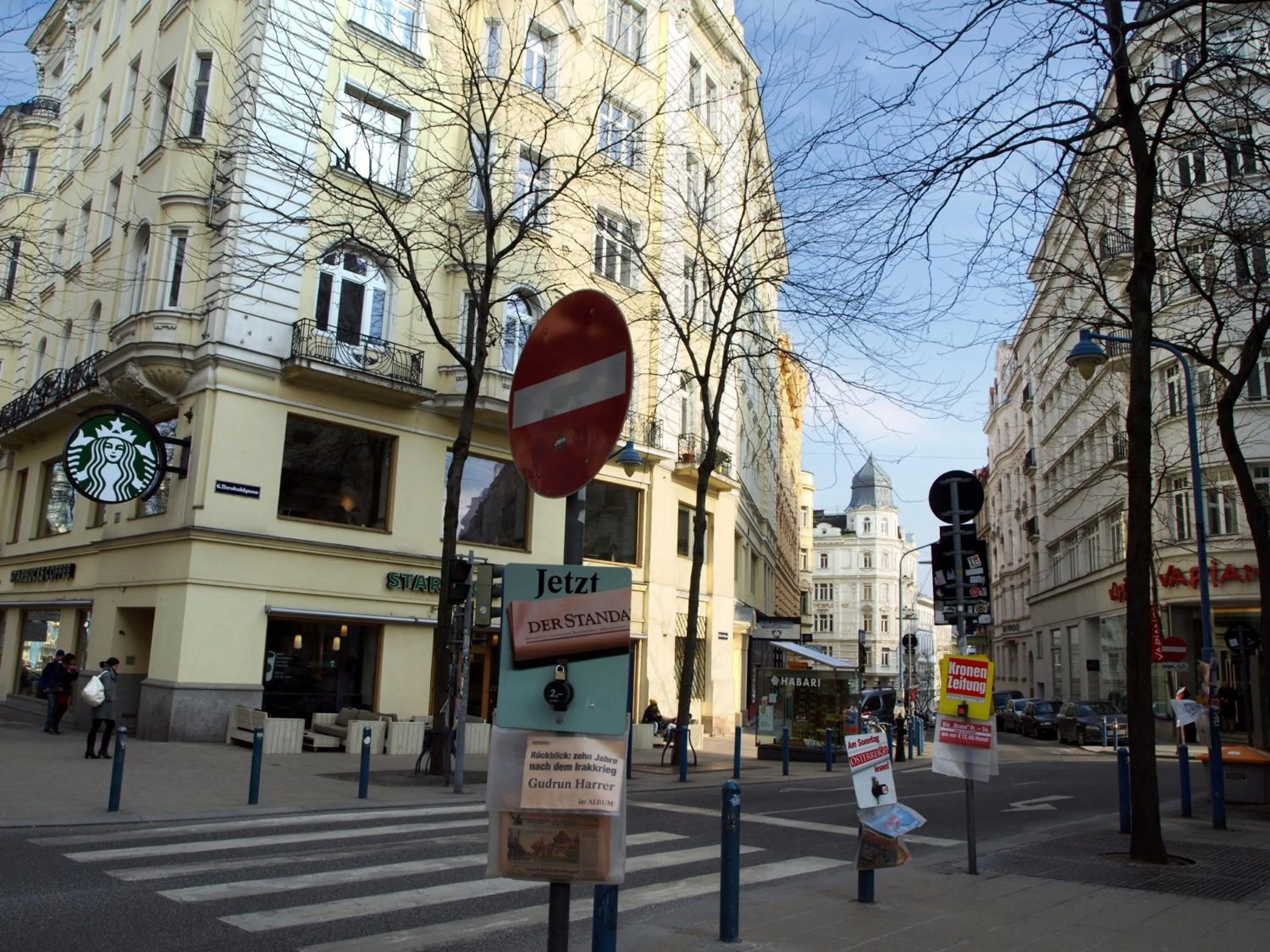 Day in Hotel Terminus