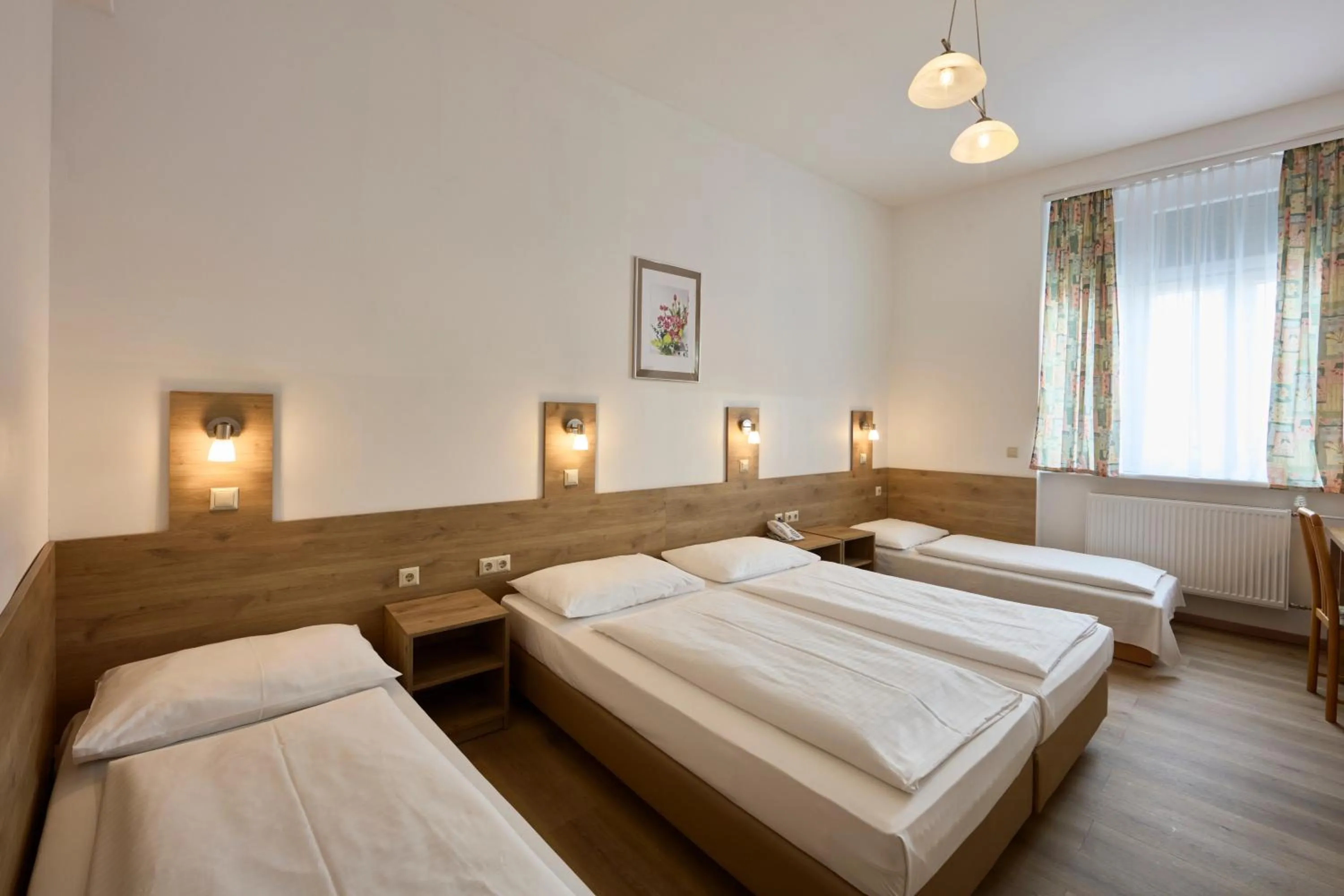 Bed in Hotel Terminus