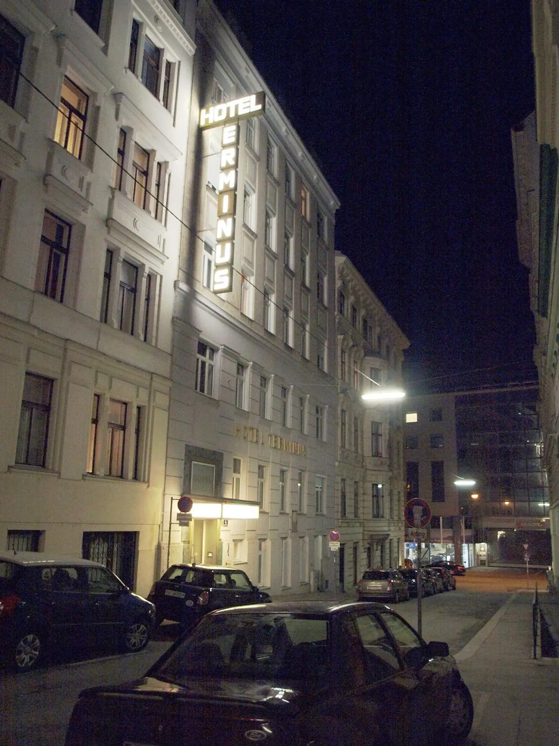 Property building in Hotel Terminus Property building in Hotel Terminus