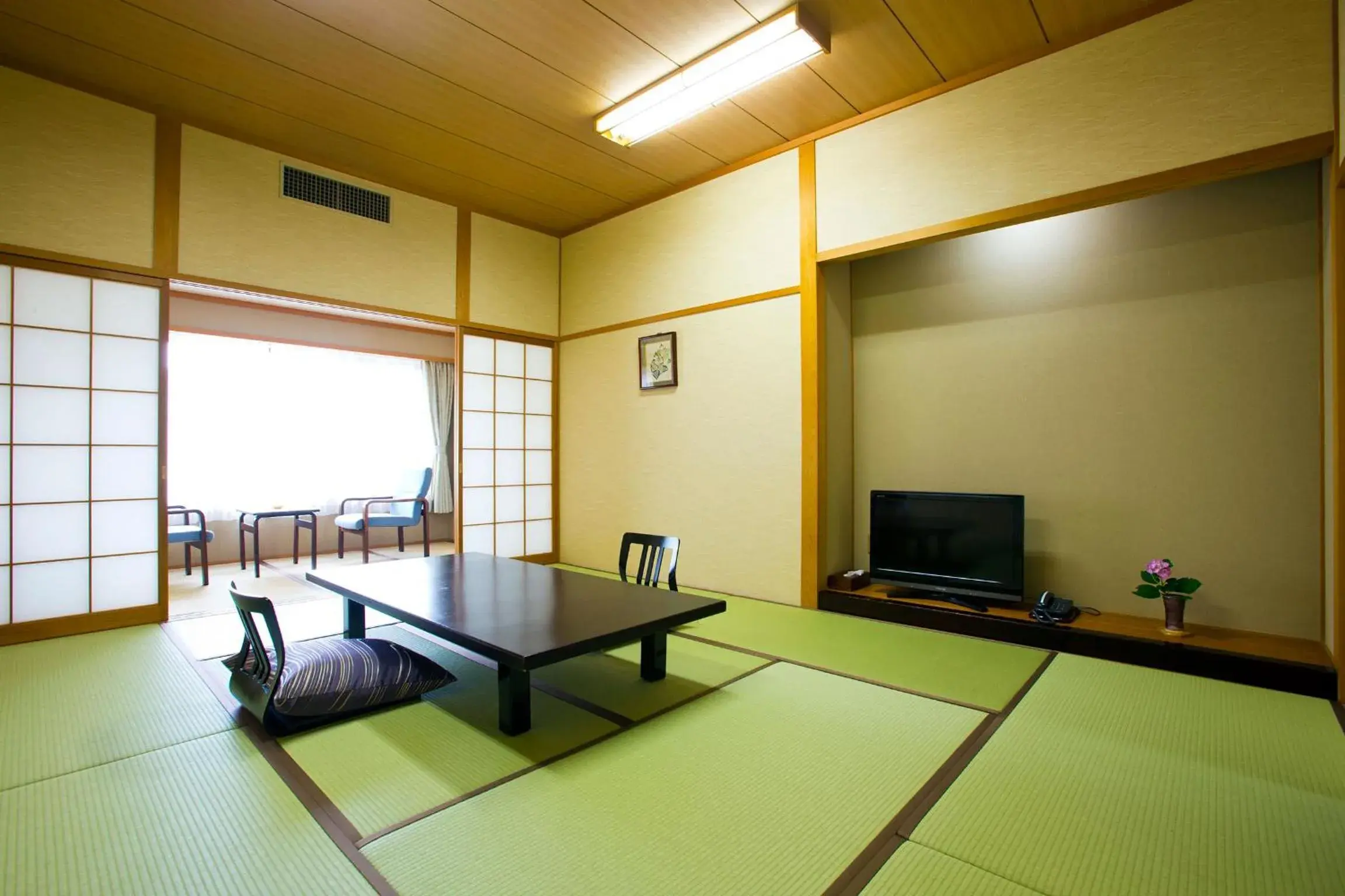 Japanese-Style Room in Ryouri no yado Ginrin Japanese-Style Room in Ryouri no yado Ginrin