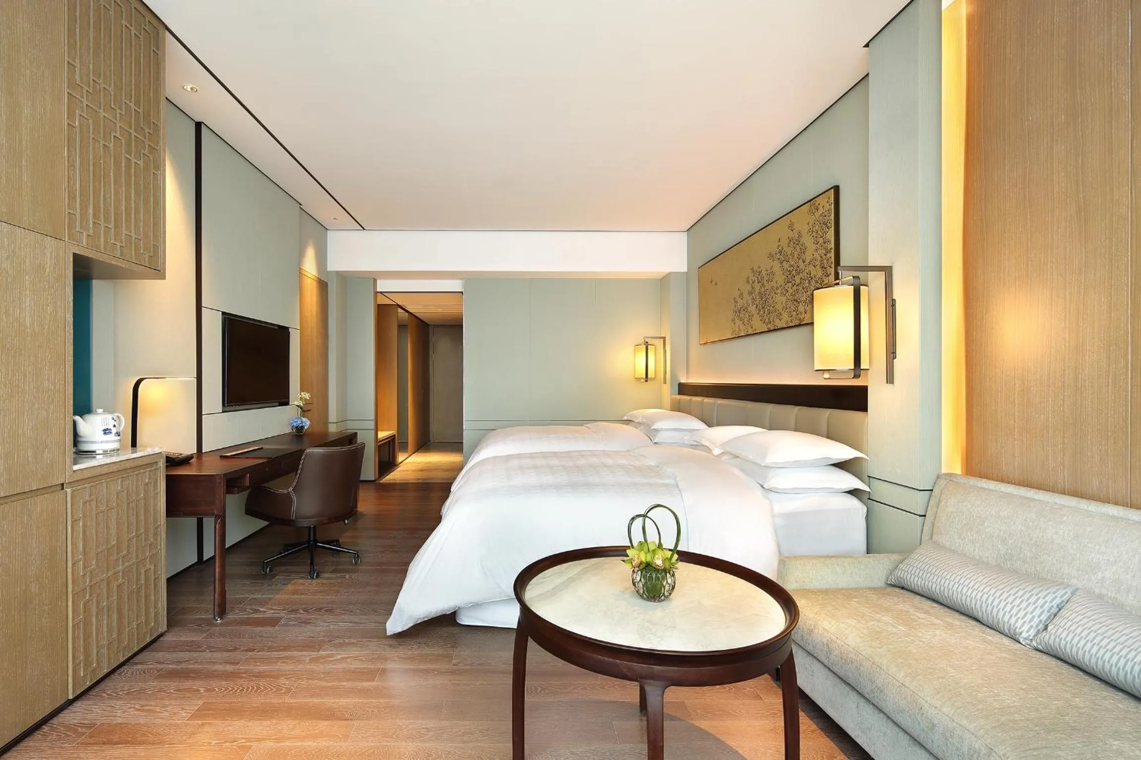 Club Twin Room in Sheraton Grand Hangzhou Binjiang Hotel
