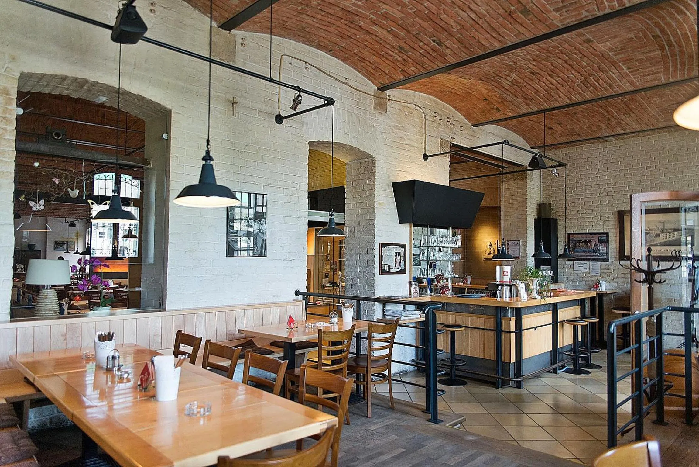 Restaurant/places to eat in Hotel Fabrik Wien