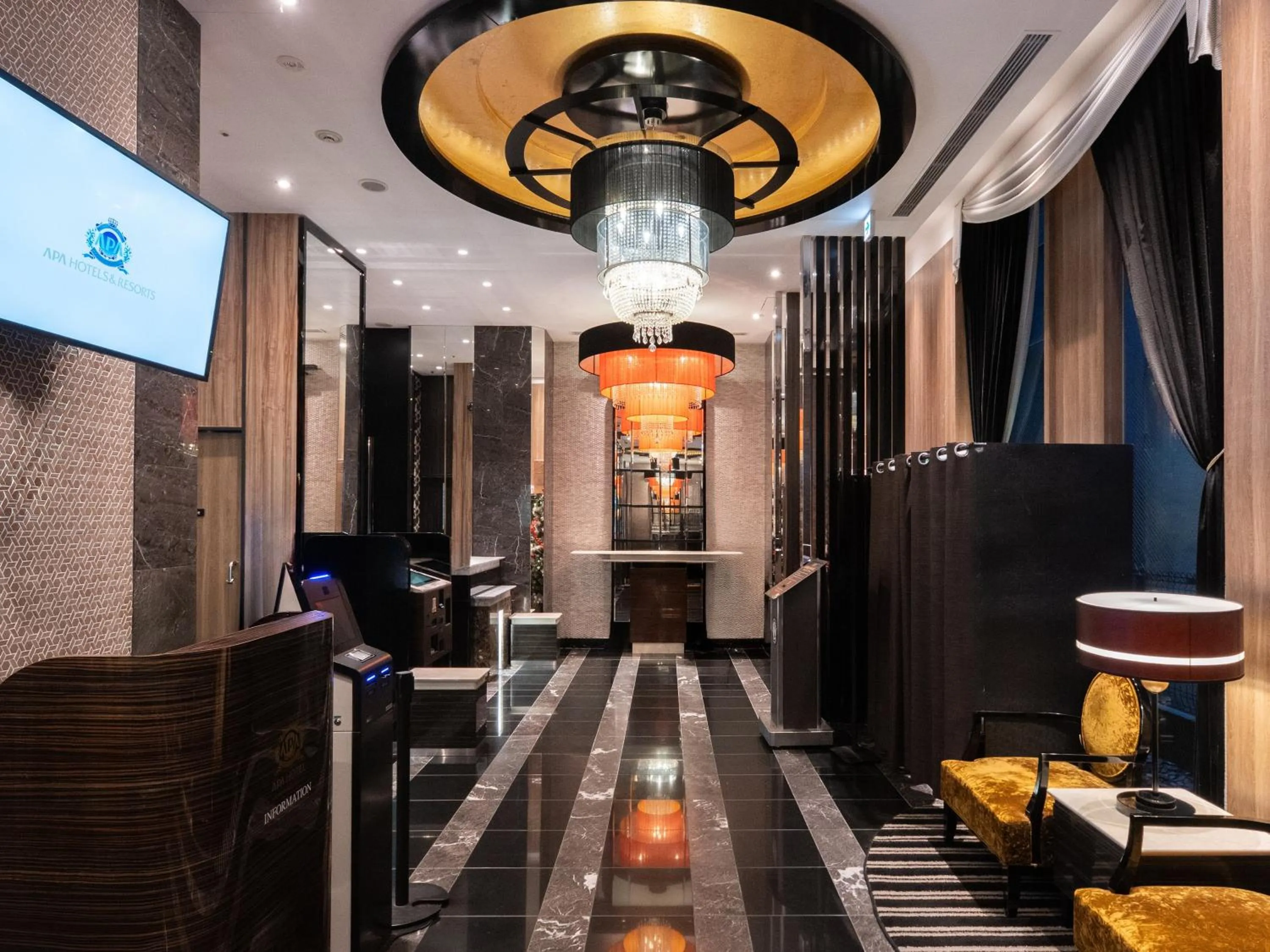Lobby or reception in APA Hotel Ochanomizu Ekikita