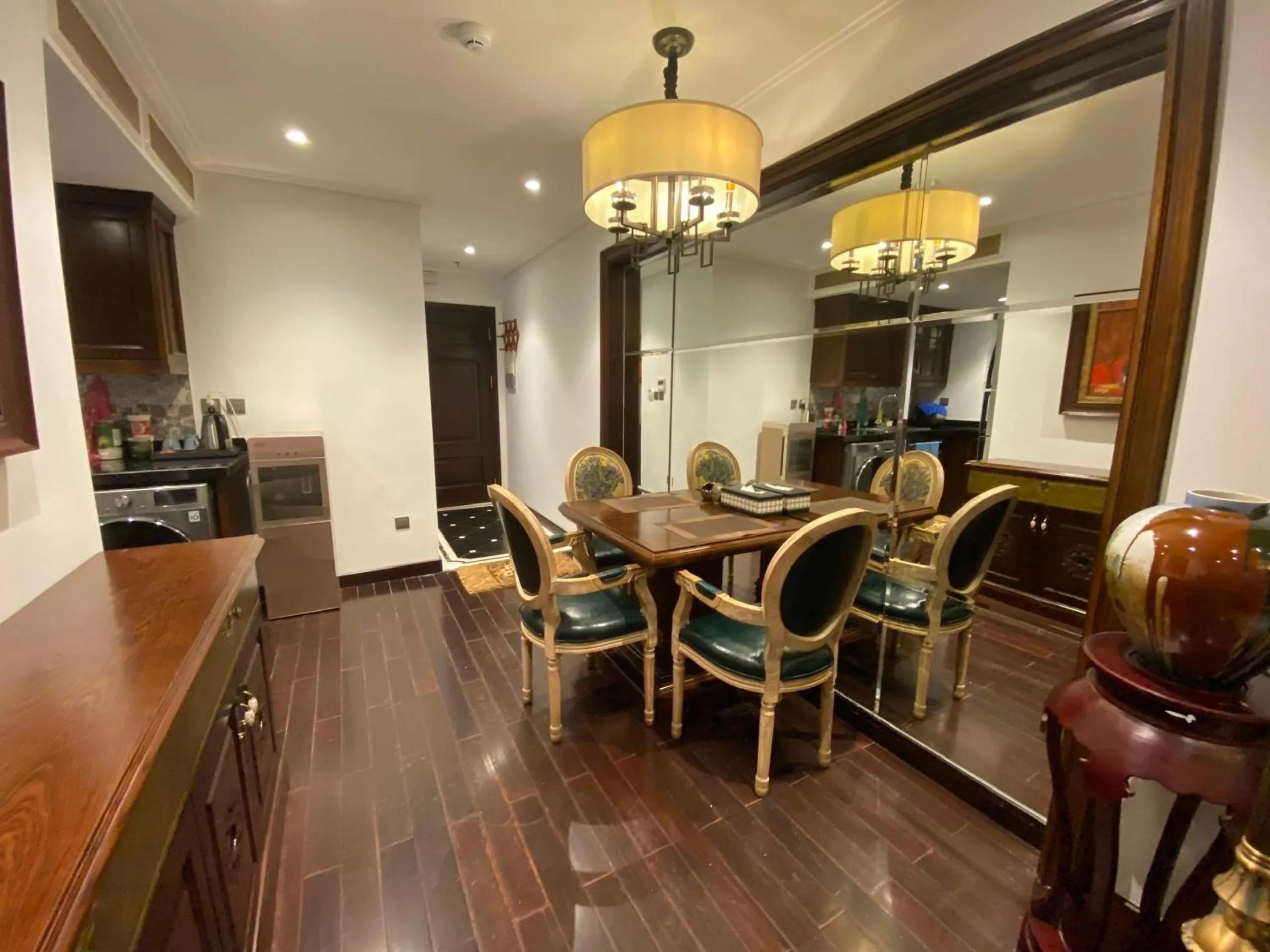 Dining area in JB Serviced Apartment
