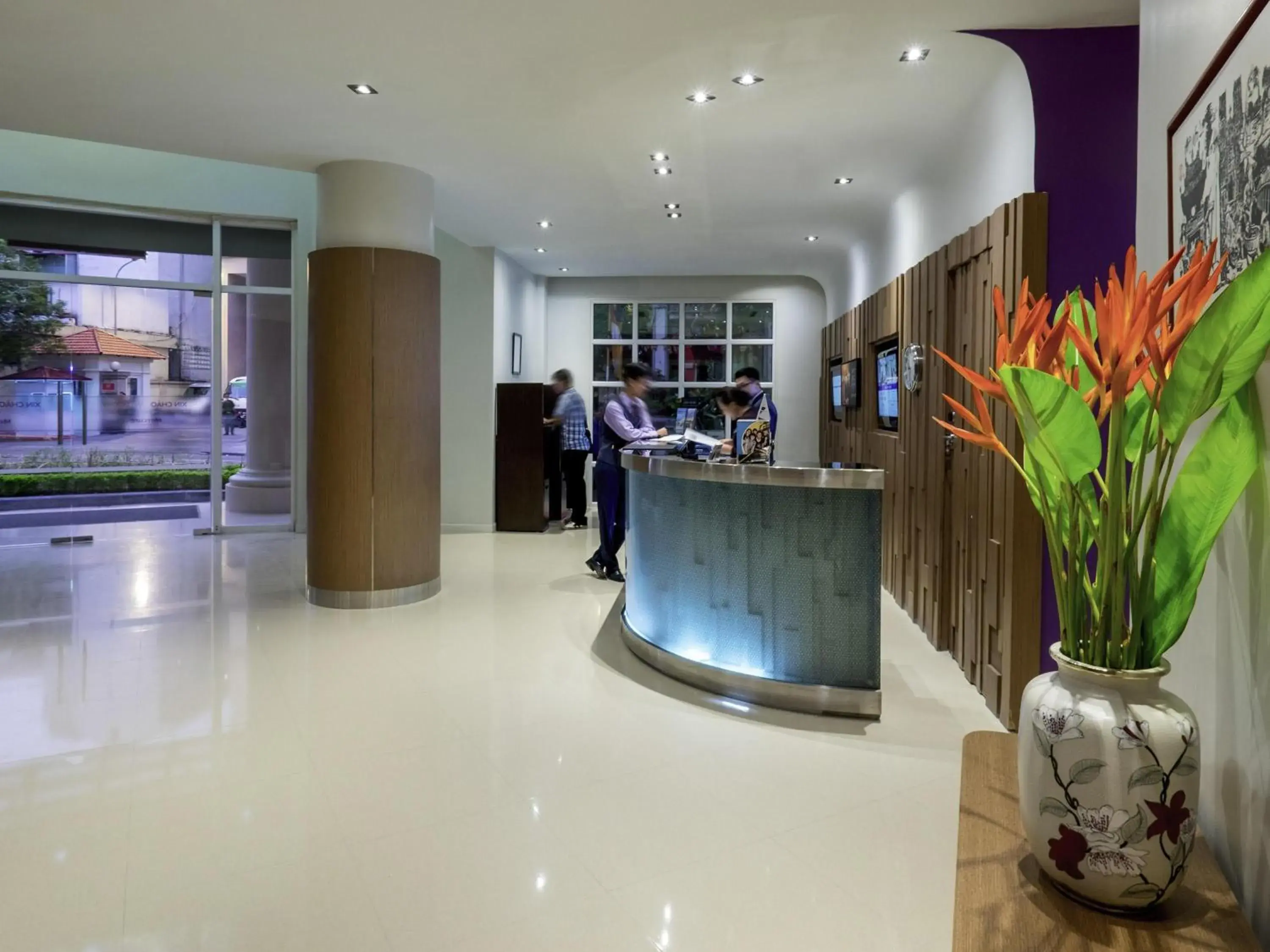 Property building in Mercure Hanoi La Gare Hotel Property building in Mercure Hanoi La Gare Hotel