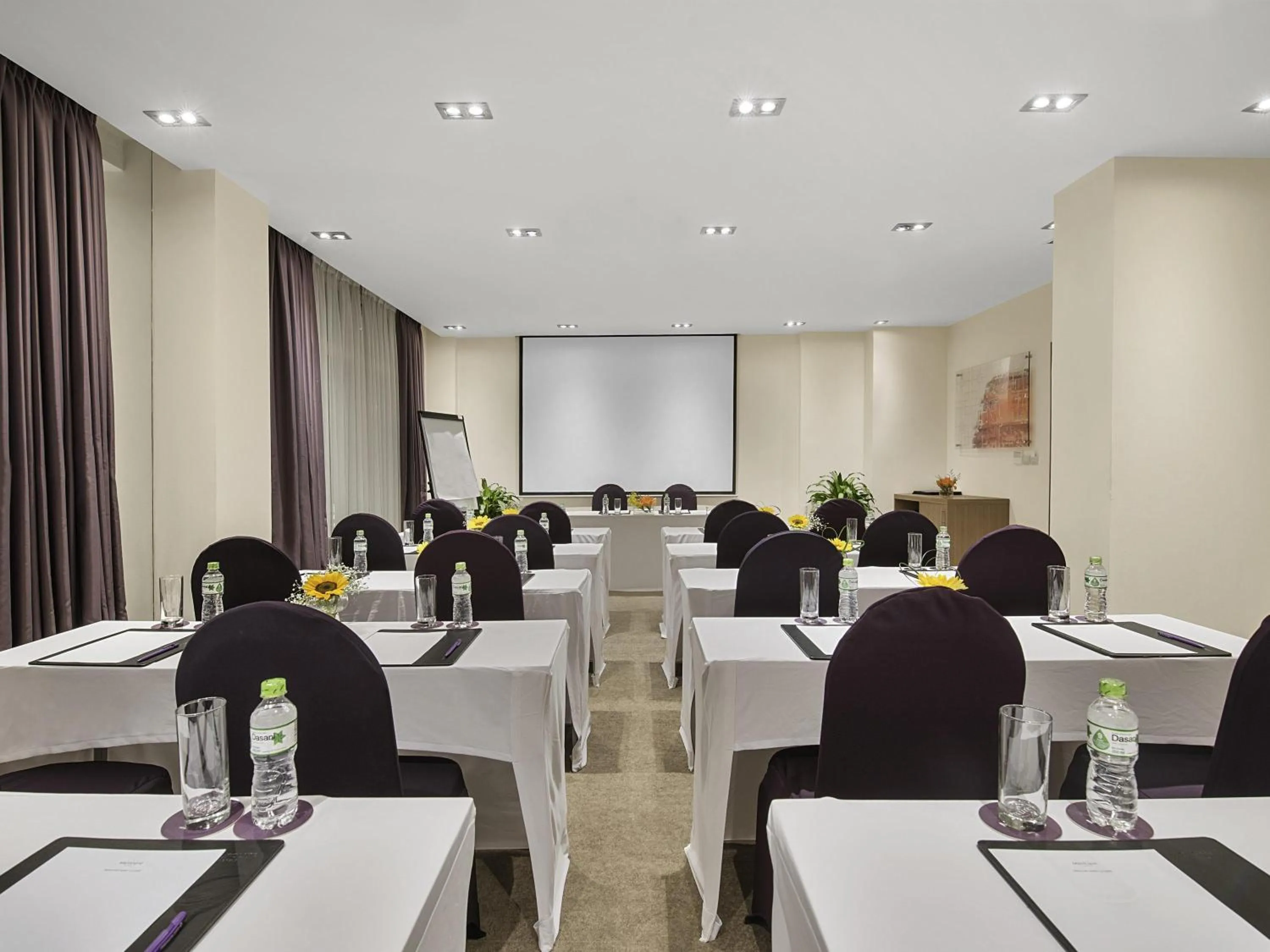 Business facilities in Mercure Hanoi La Gare Hotel