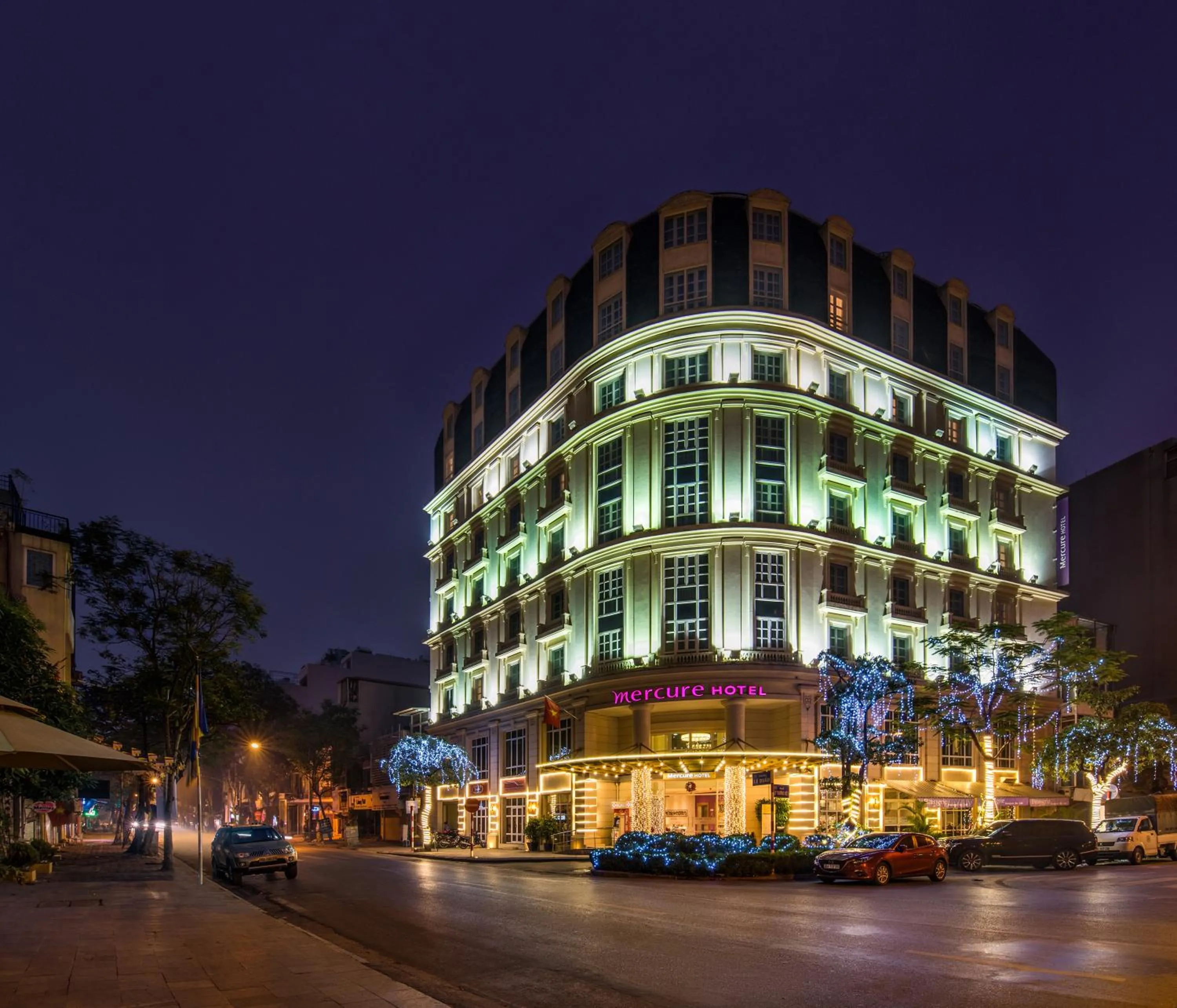 City view in Mercure Hanoi La Gare Hotel