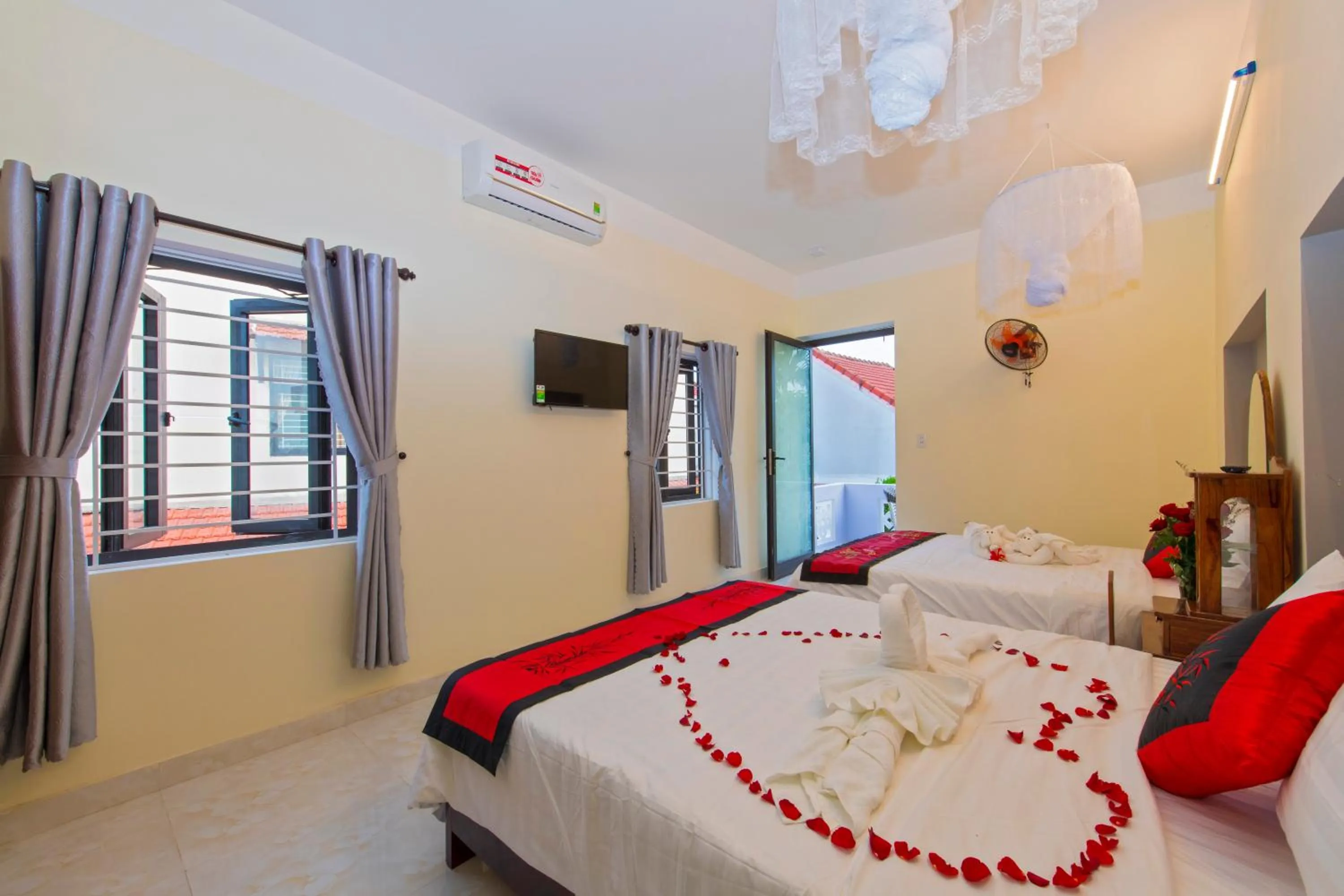 Bed in Bougain Villeas Homestay