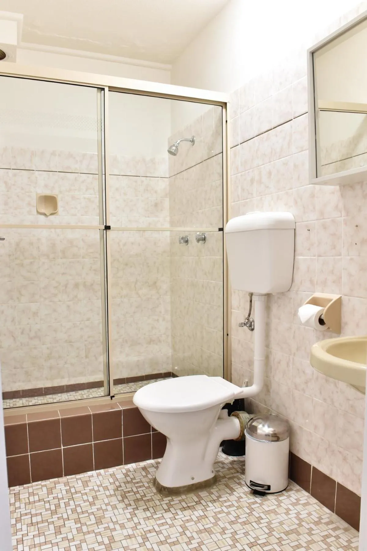 Dutchies Motel Nelson Bay & Dutchmans Beach Apartments