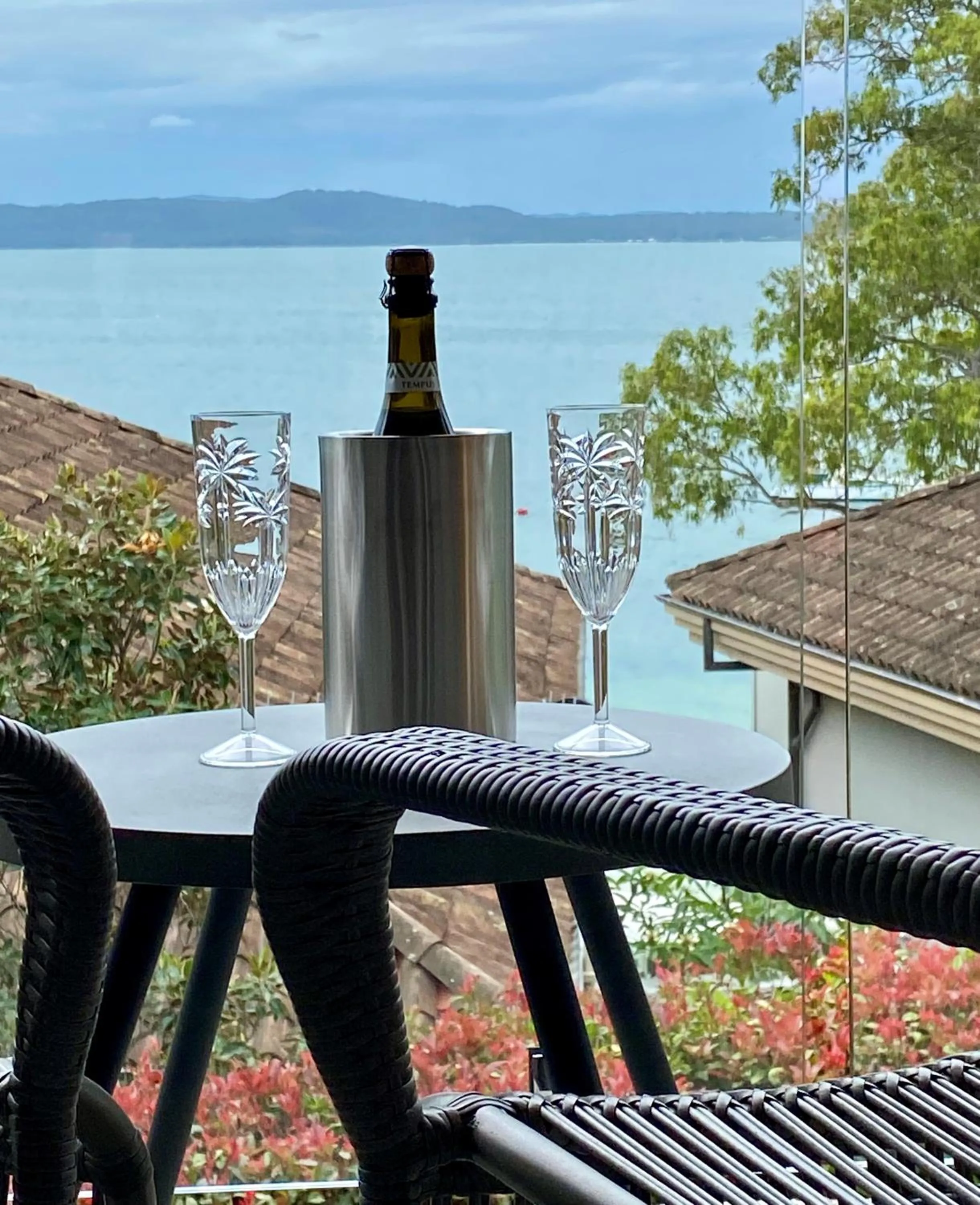 Dutchies Motel Nelson Bay & Dutchmans Beach Apartments