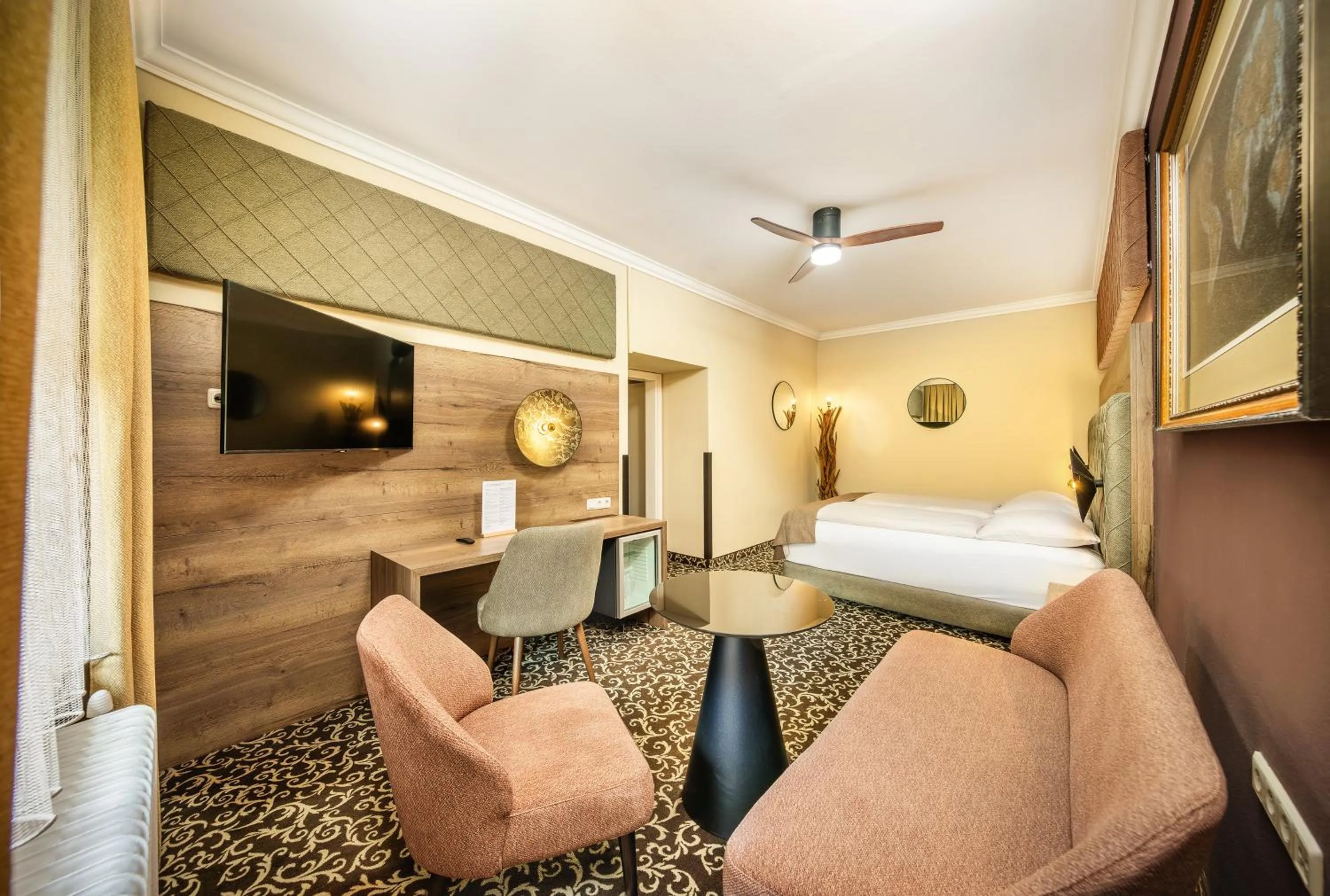 Bed in Das Gutenbrunn Thermen & Sporthotel