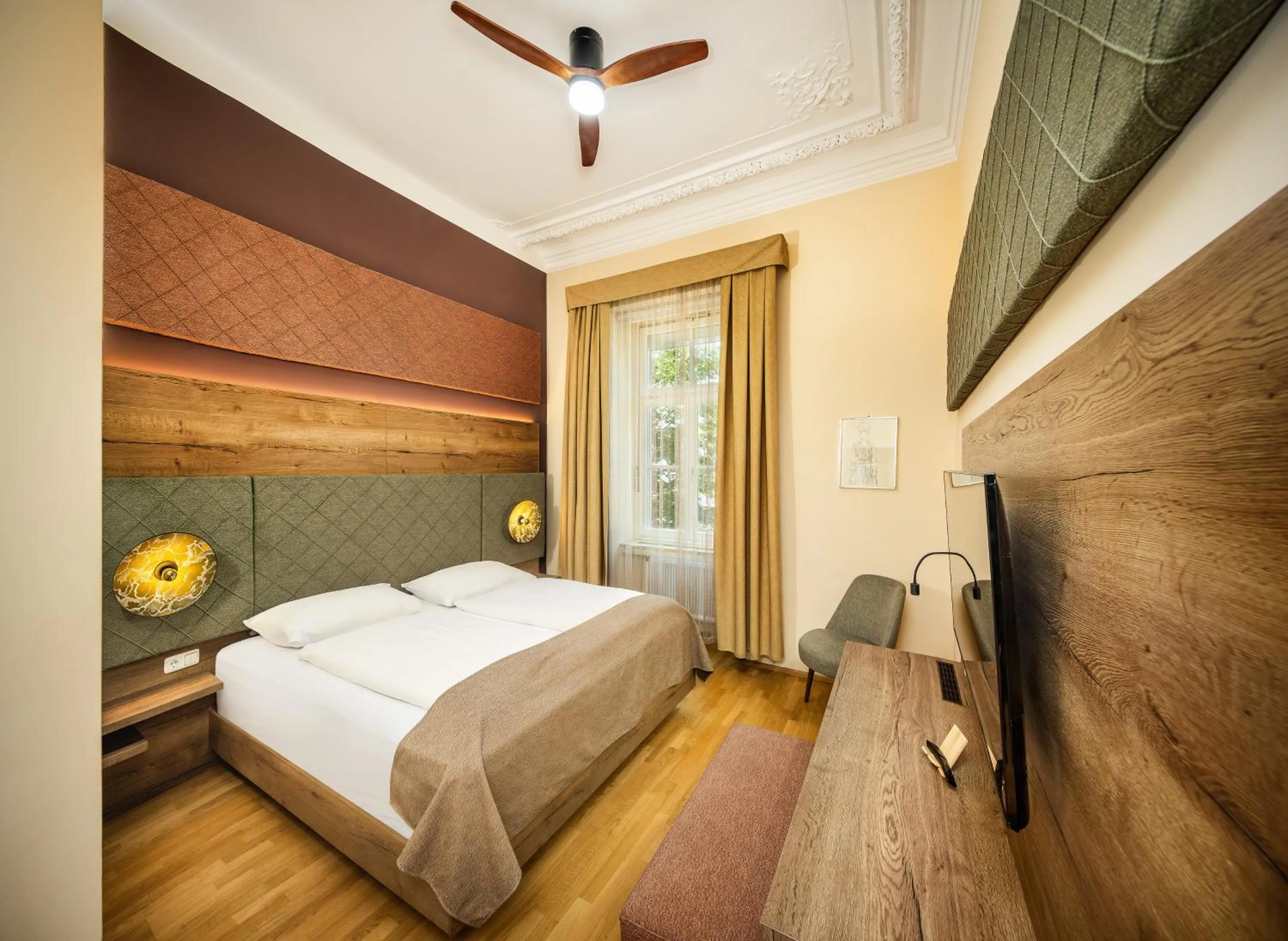 Bed in Das Gutenbrunn Thermen & Sporthotel