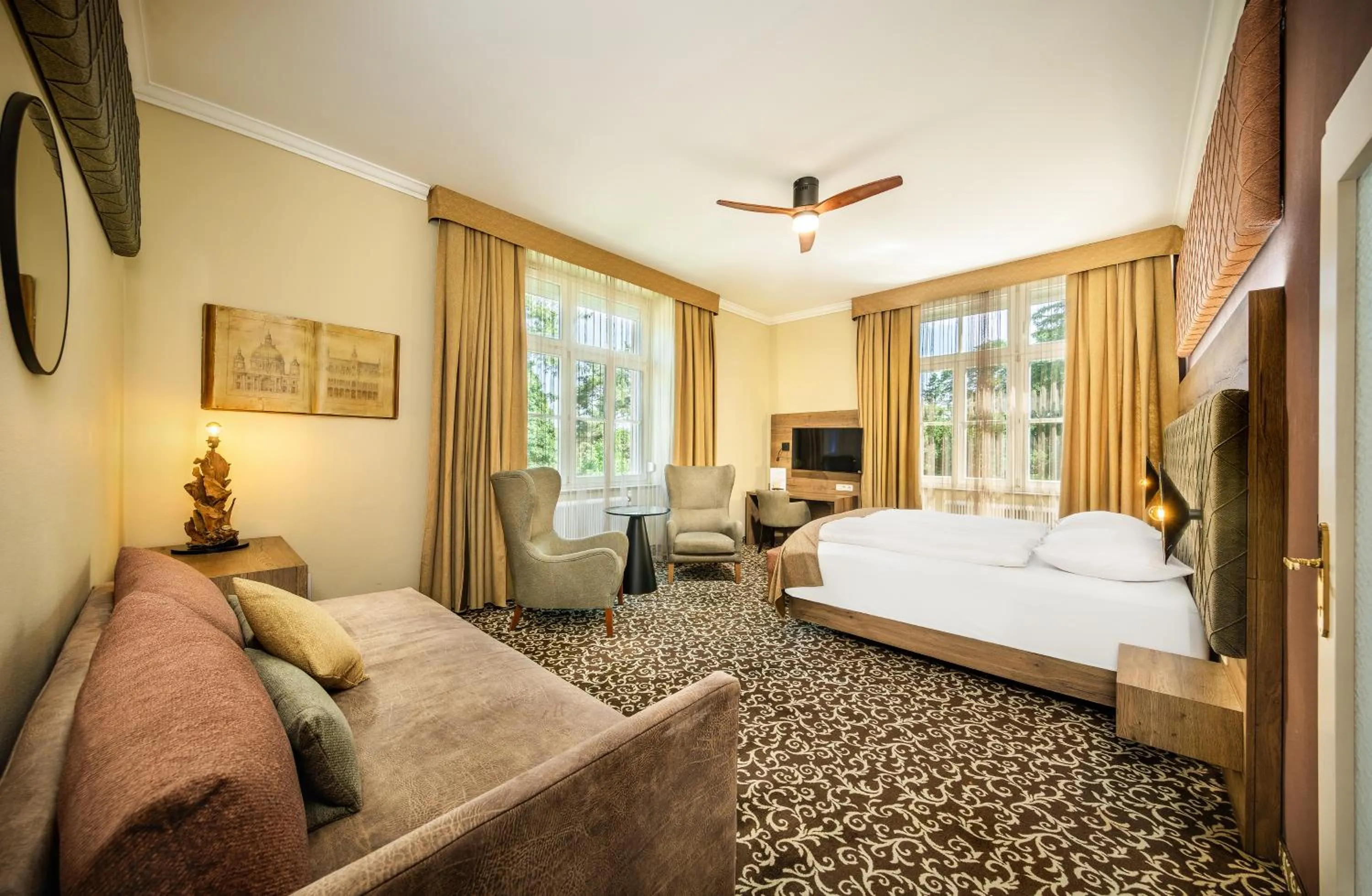 Bed in Das Gutenbrunn Thermen & Sporthotel