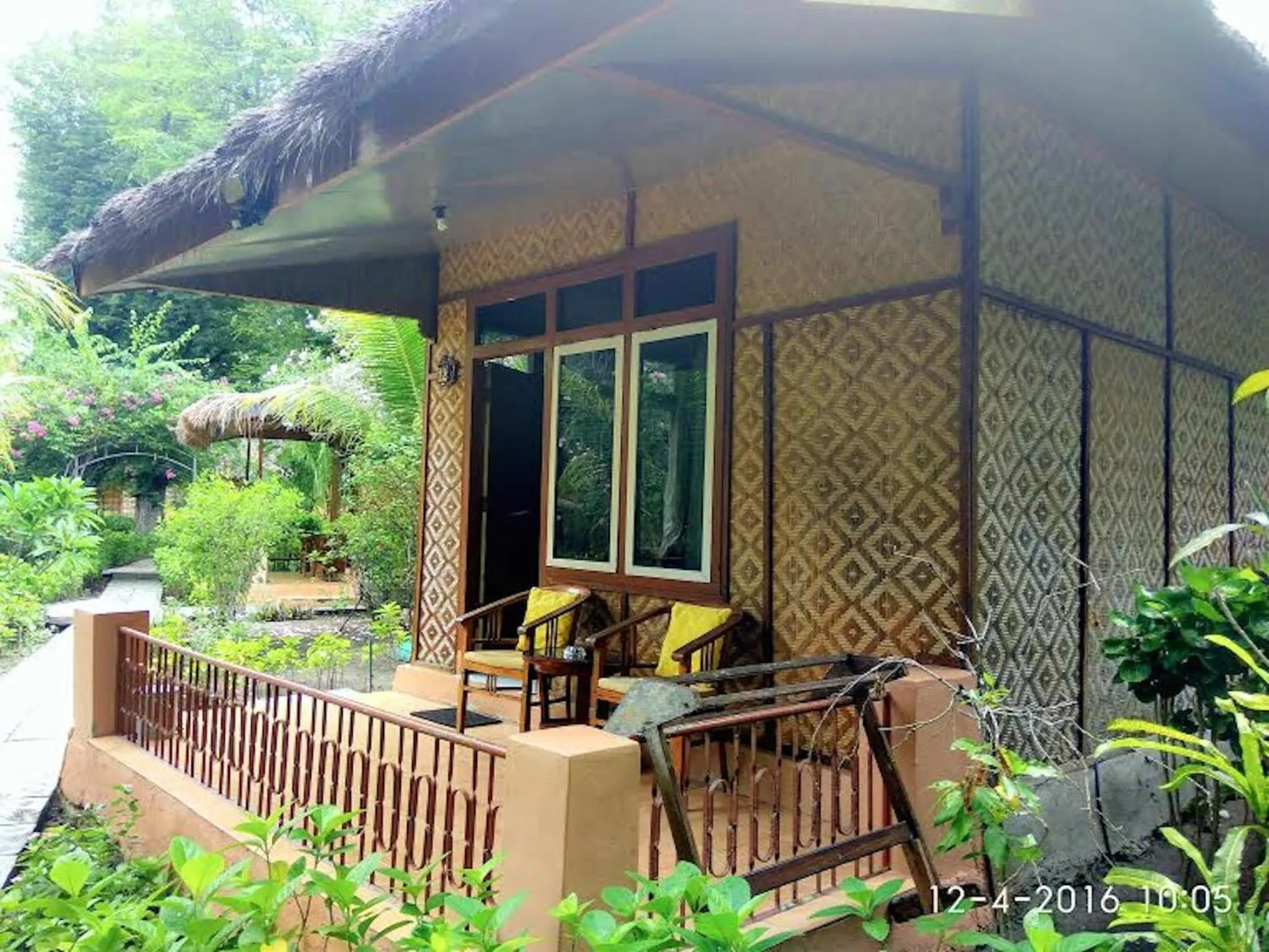Shower in Sea World Club Beach Resort & Dive Center, RESORT THAT SUPPORTS THE POOR