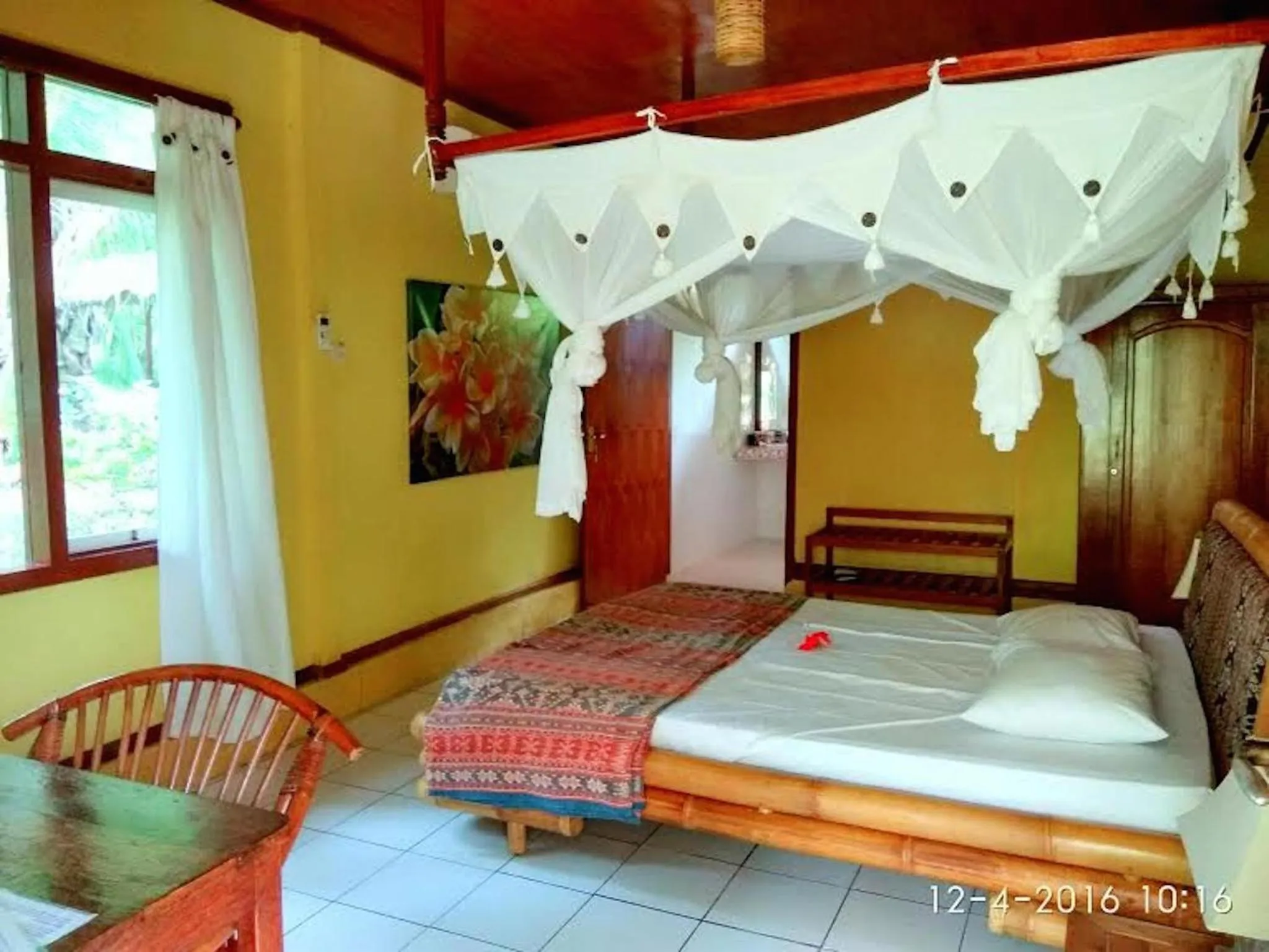 Shower, Bed in Sea World Club Beach Resort & Dive Center, RESORT THAT SUPPORTS THE POOR