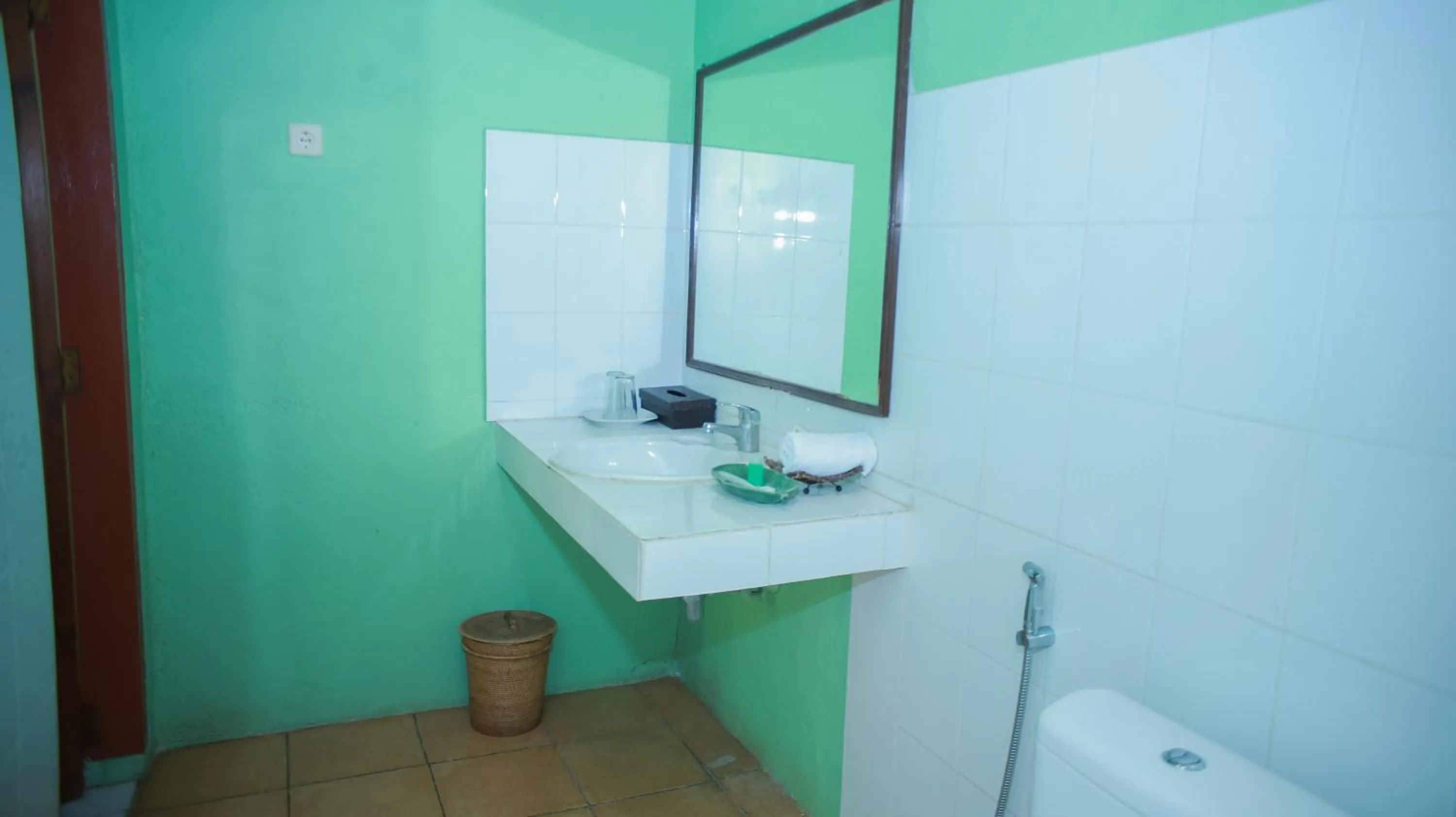 Sea World Club Beach Resort & Dive Center, RESORT THAT SUPPORTS THE POOR