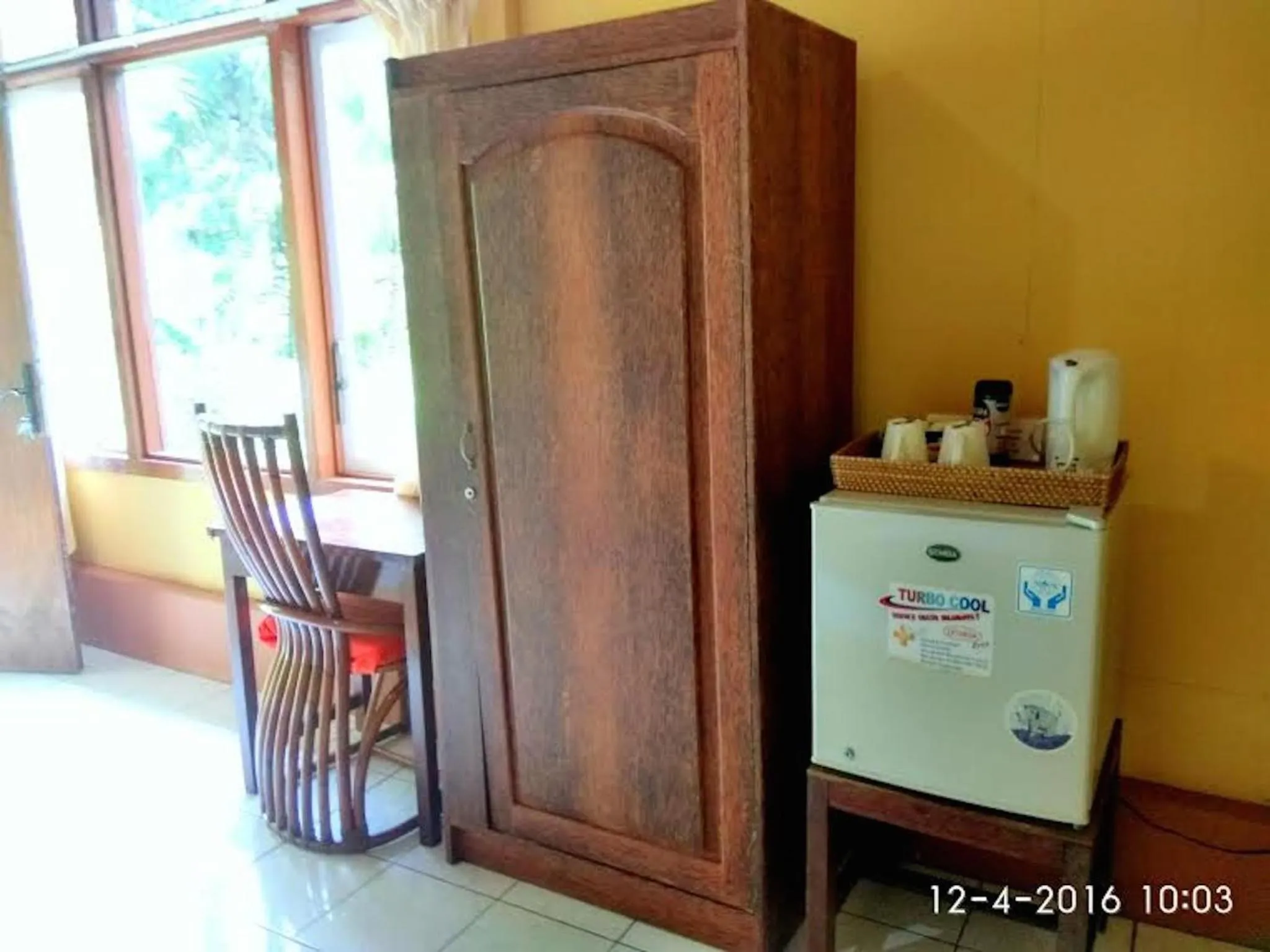 Coffee/tea facilities in Sea World Club Beach Resort & Dive Center, RESORT THAT SUPPORTS THE POOR