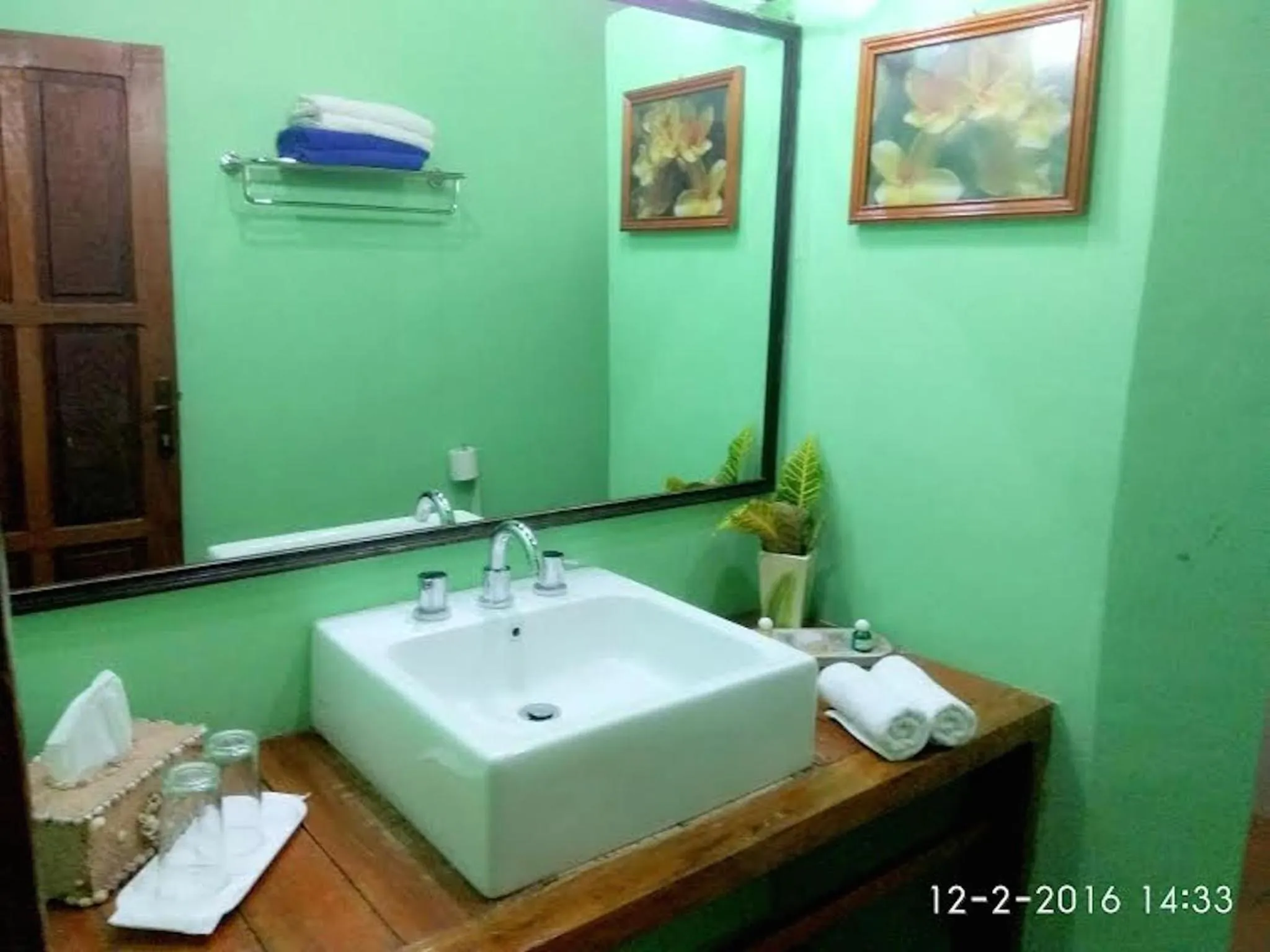 Shower in Sea World Club Beach Resort & Dive Center, RESORT THAT SUPPORTS THE POOR