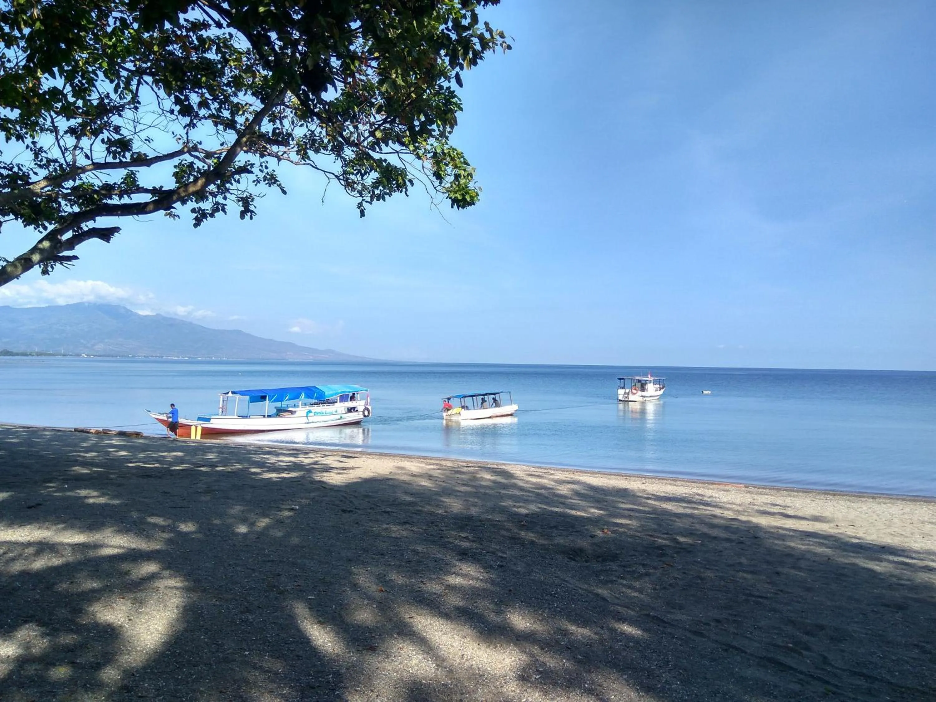 Snorkeling in Sea World Club Beach Resort & Dive Center, RESORT THAT SUPPORTS THE POOR