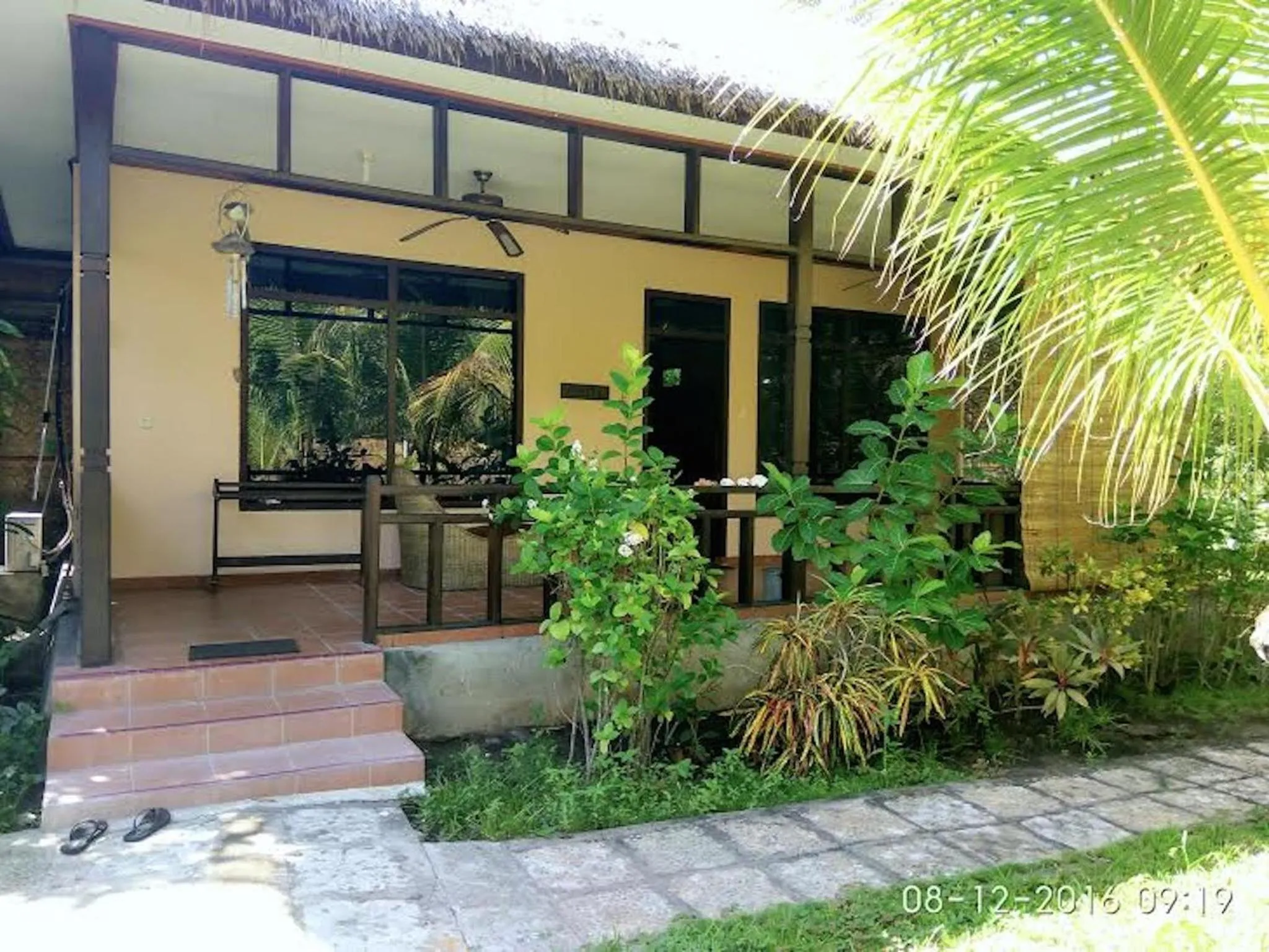 Shower in Sea World Club Beach Resort & Dive Center, RESORT THAT SUPPORTS THE POOR