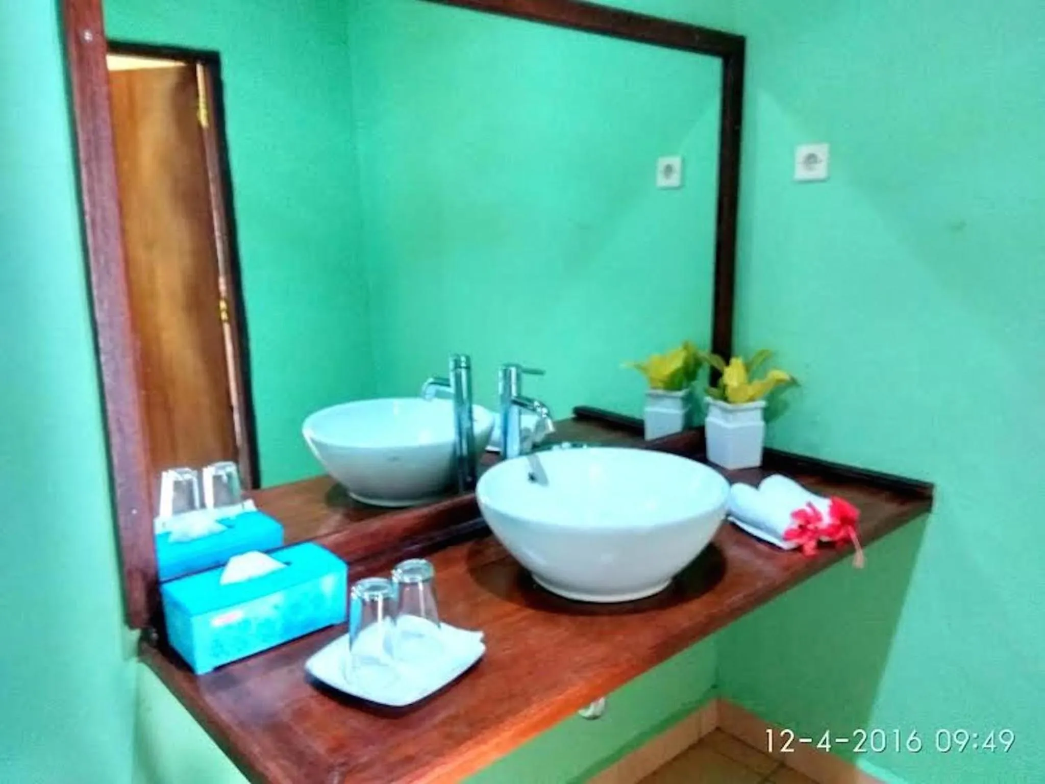 Bathroom in Sea World Club Beach Resort & Dive Center, RESORT THAT SUPPORTS THE POOR