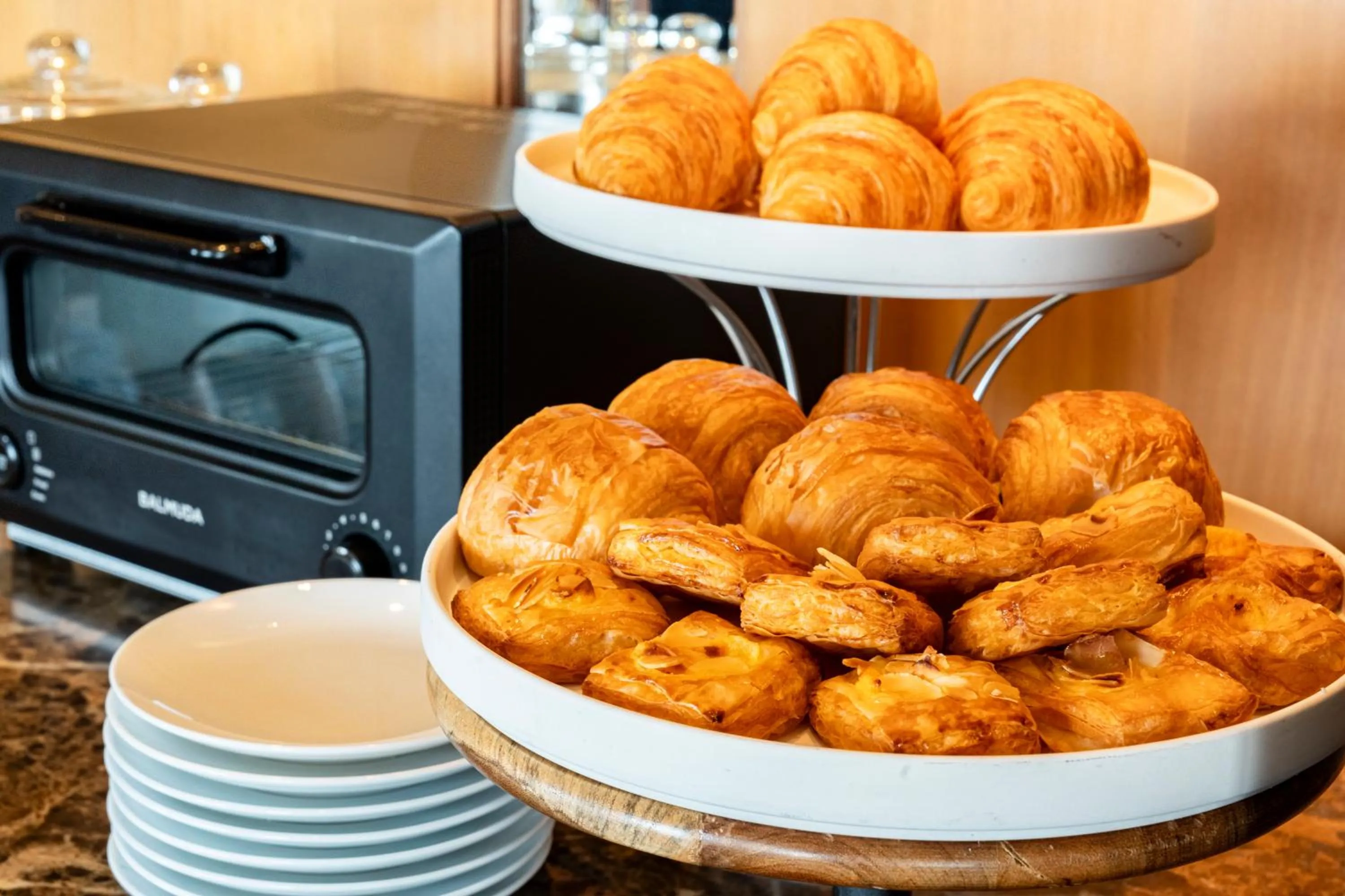 Lounge or bar in Hôtel du Parc Hanoï