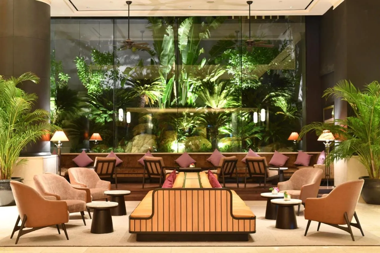 Garden in Hôtel du Parc Hanoï