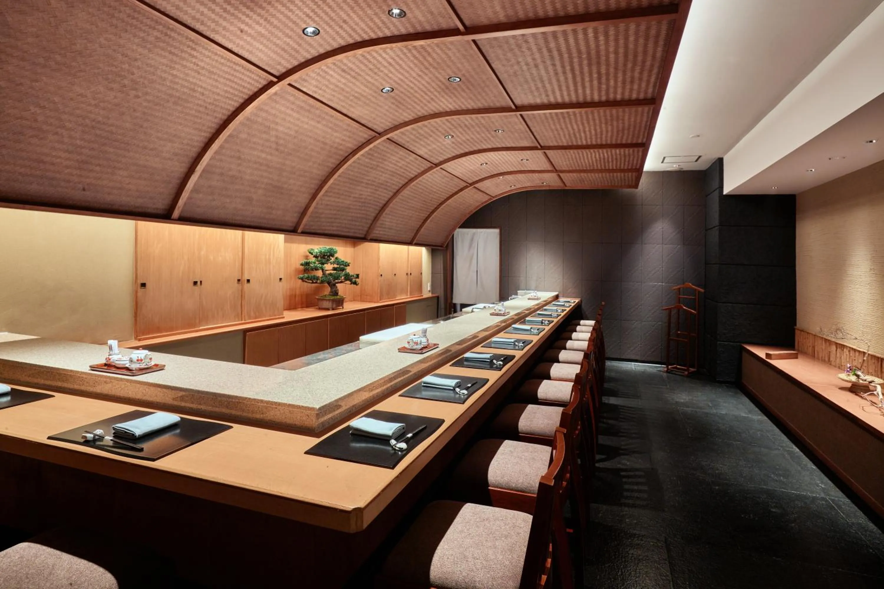 Restaurant/places to eat in Hôtel du Parc Hanoï