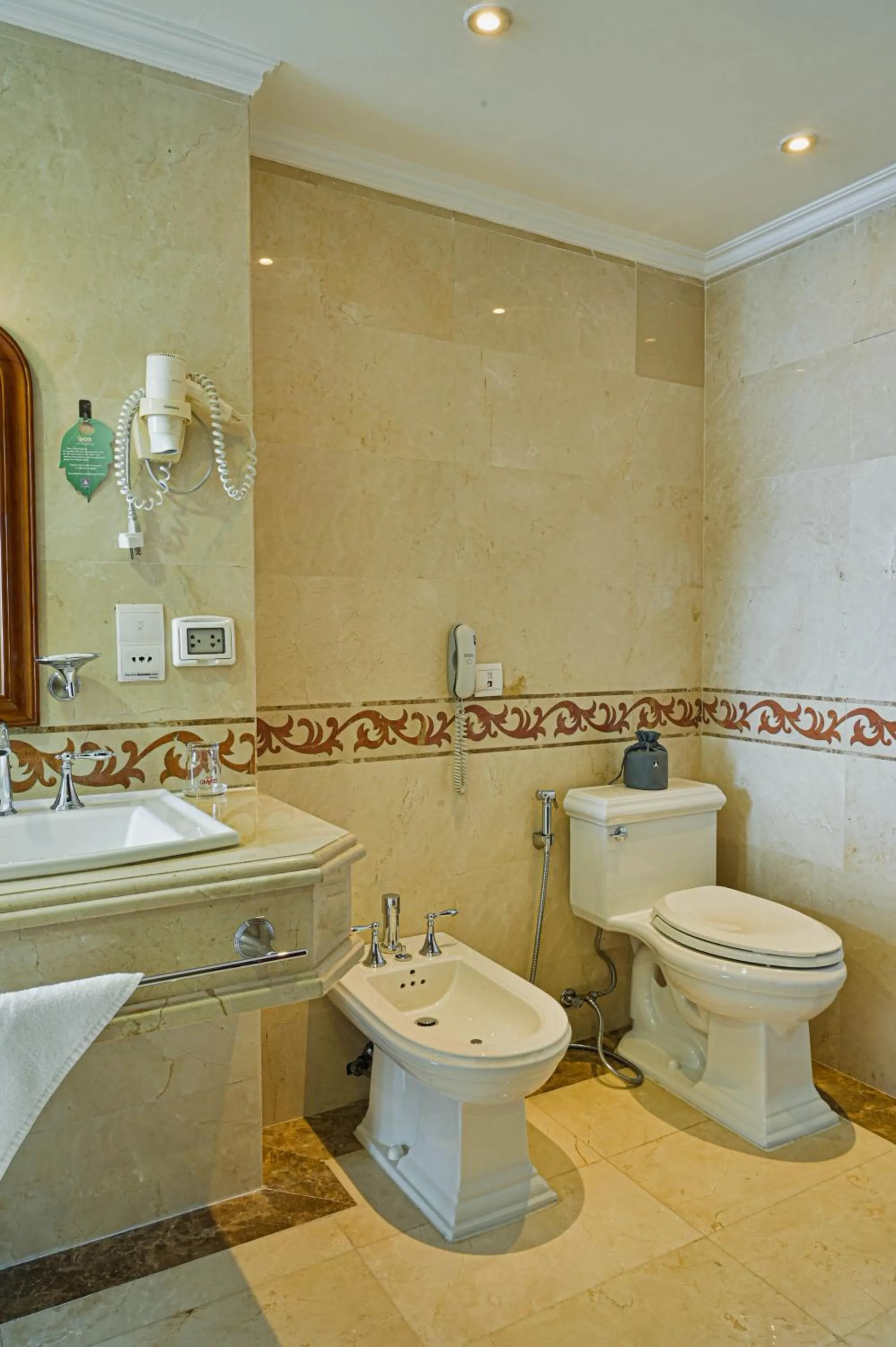 Bathroom in Hotel Grand Saigon