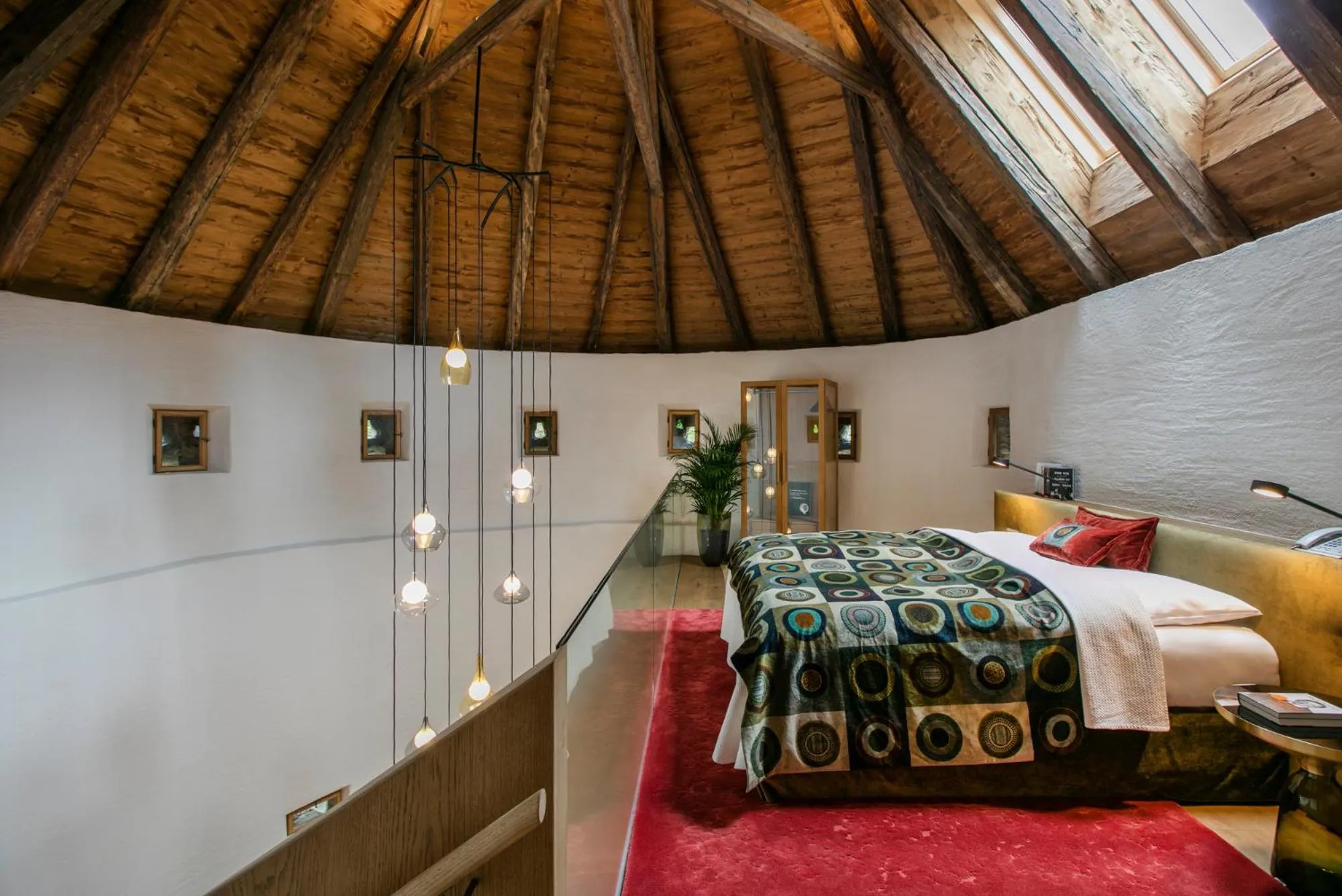 Bedroom, Bed in TAUROA Schloss Gabelhofen