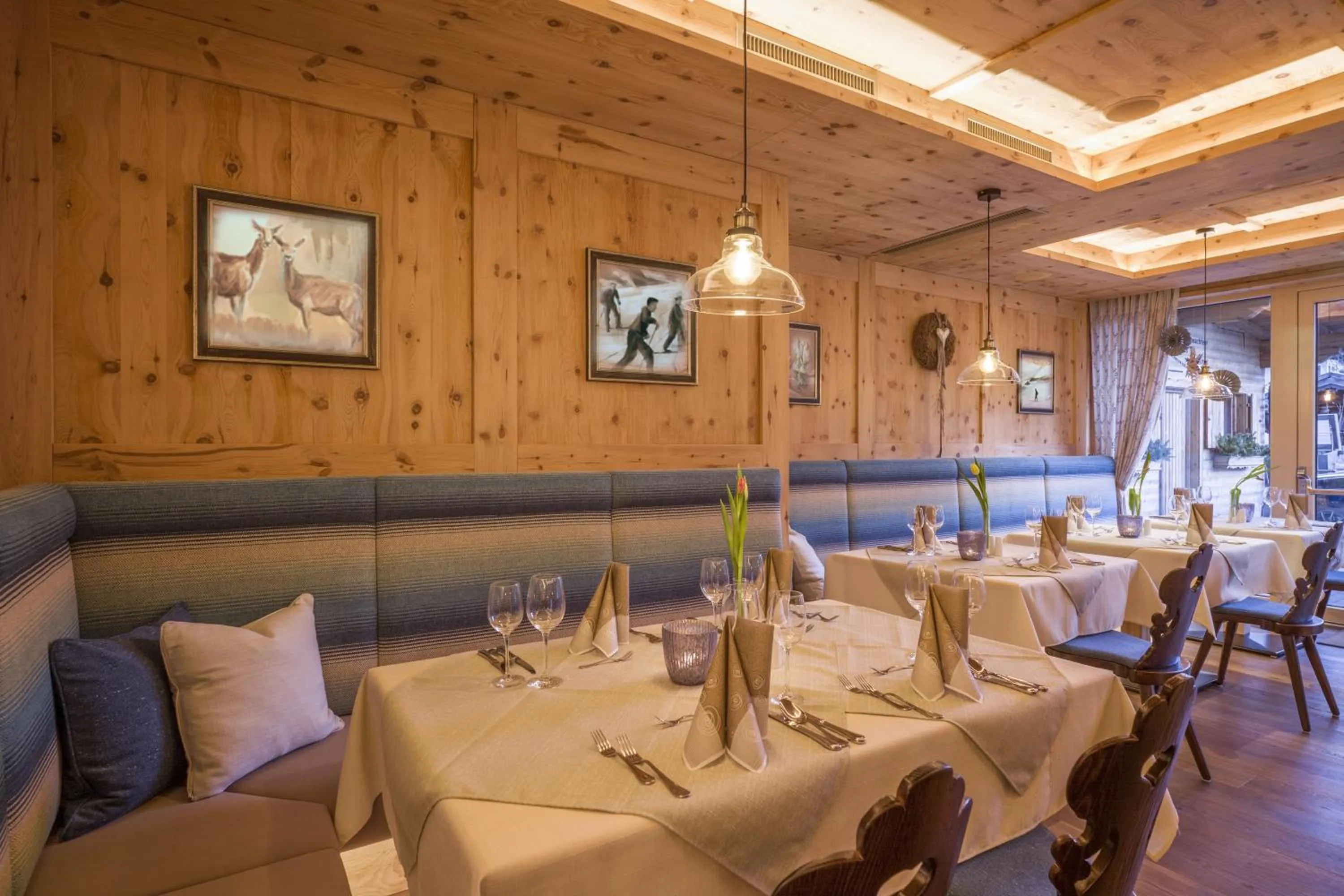 Restaurant/places to eat in Hotel Zentral ****superior