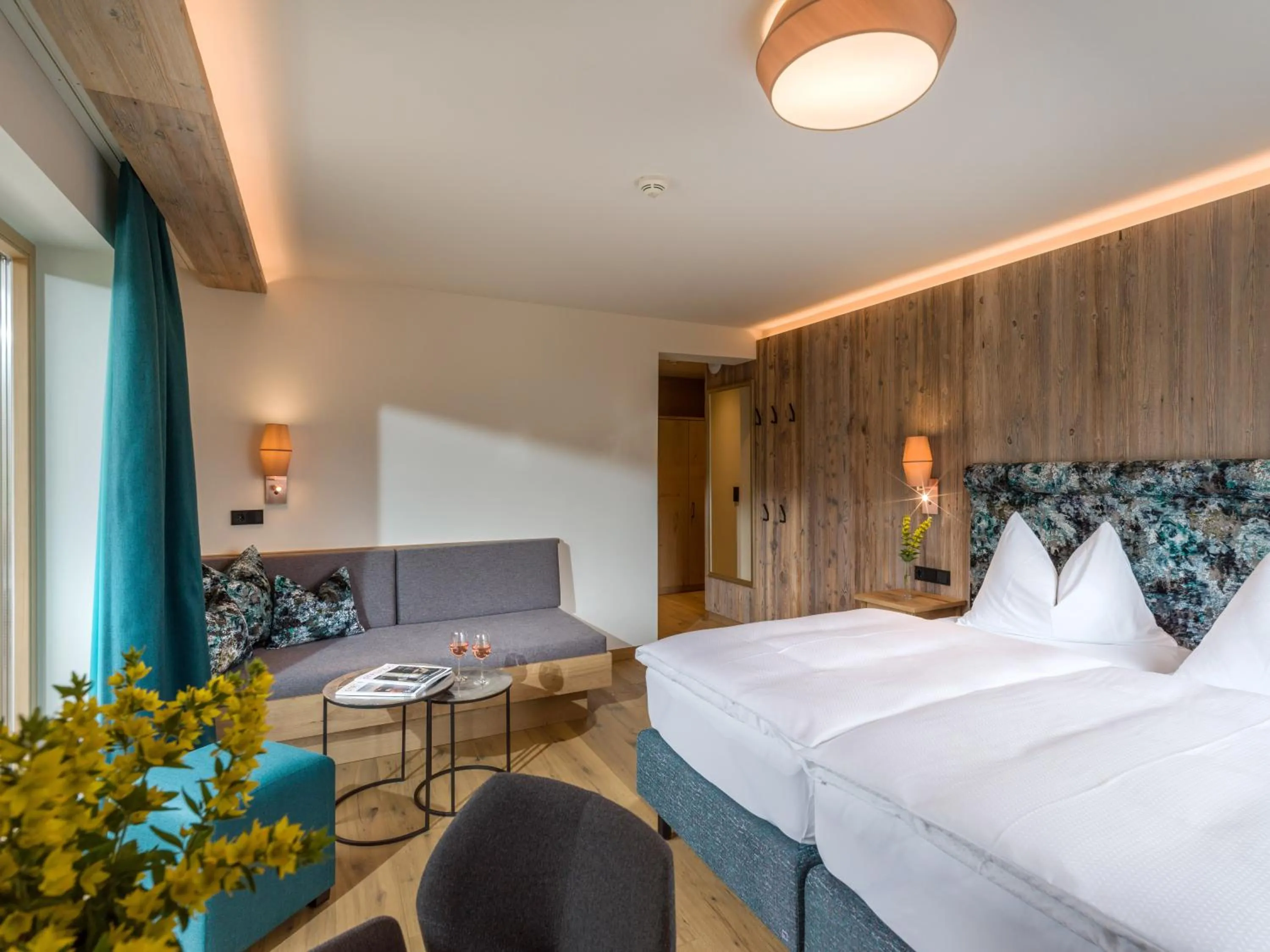 Photo of the whole room, Bed in Hotel Zentral ****superior