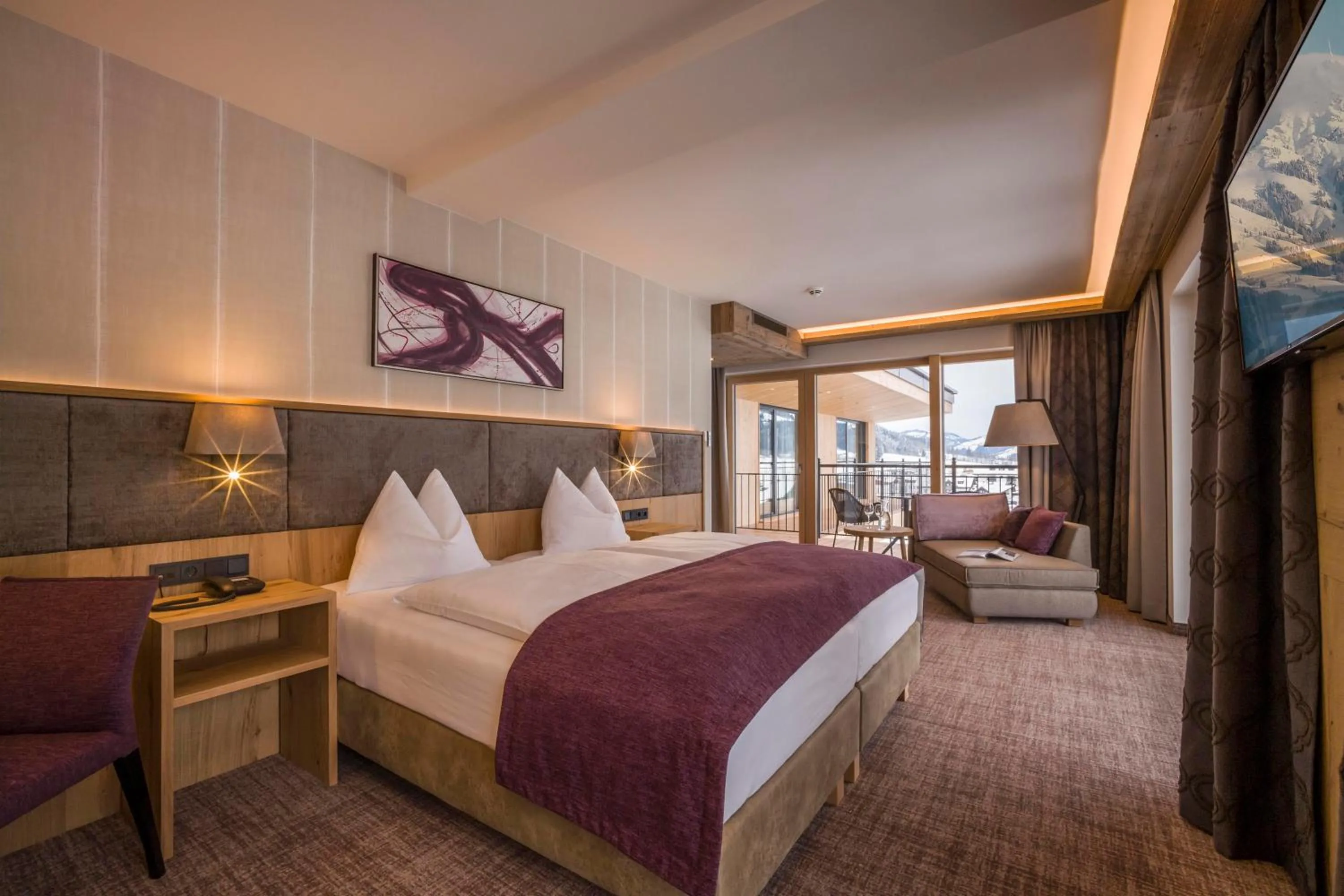 Photo of the whole room, Bed in Hotel Zentral ****superior