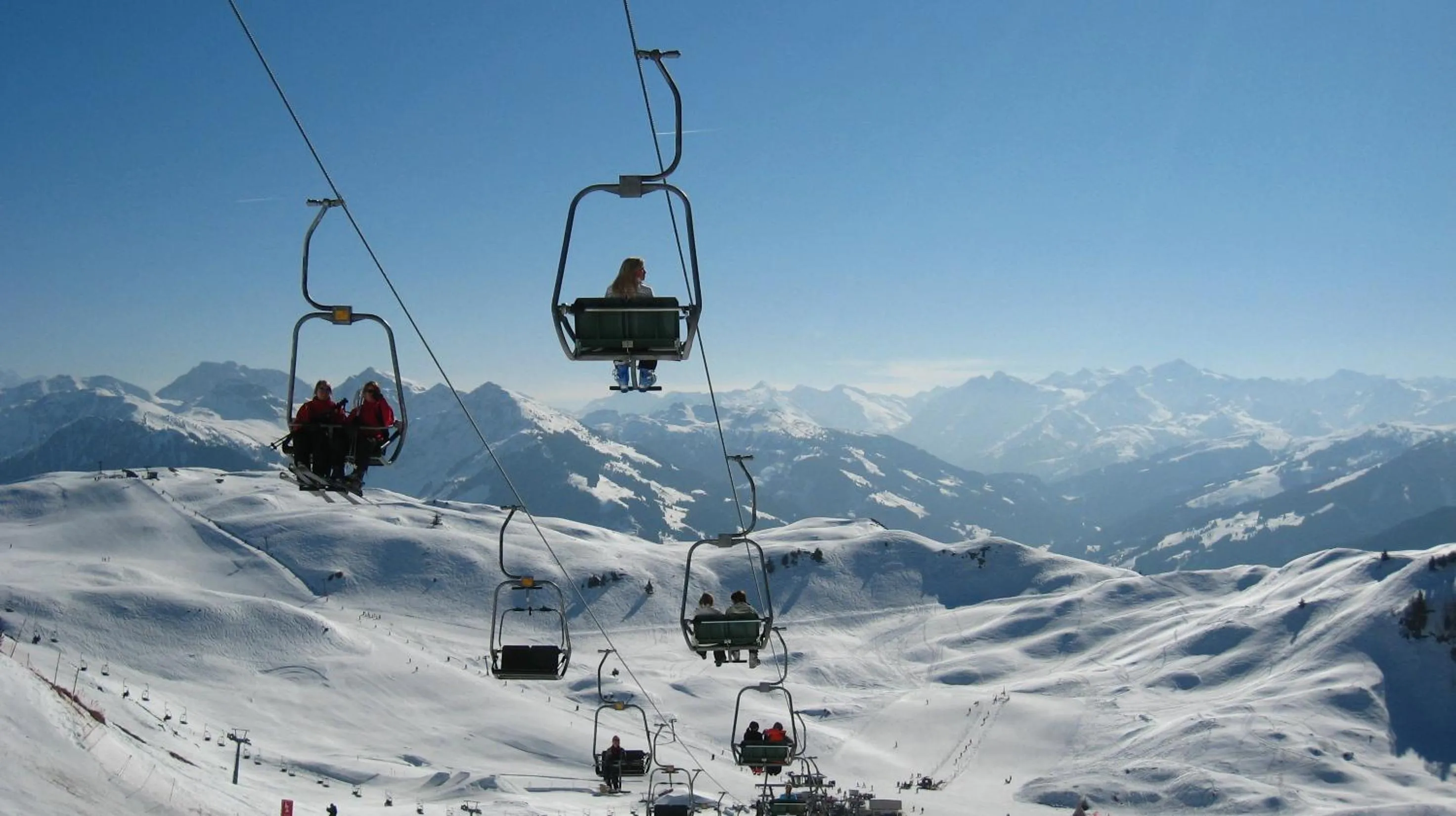 Skiing in Hotel Zentral ****superior