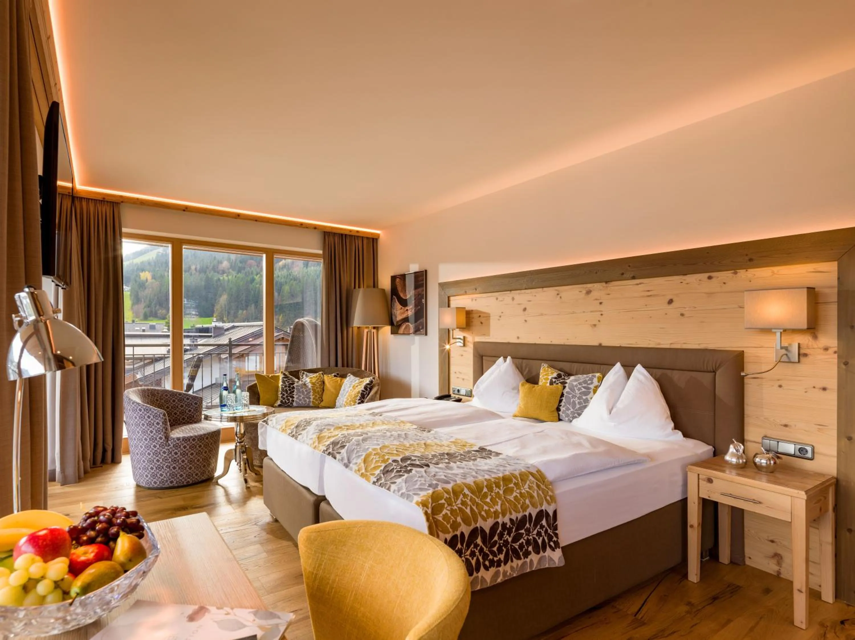 Bedroom, Bed in Hotel Zentral ****superior